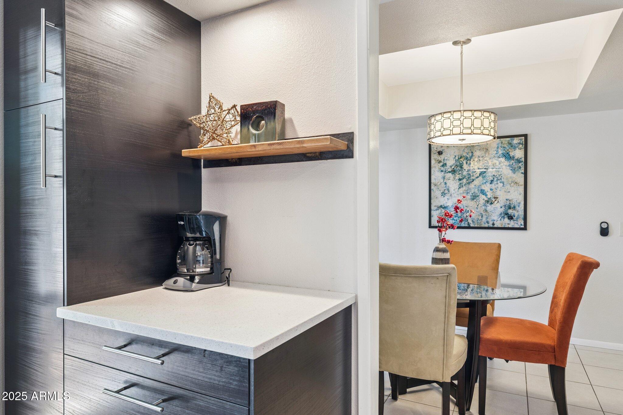 5207 N 24TH Street, 102