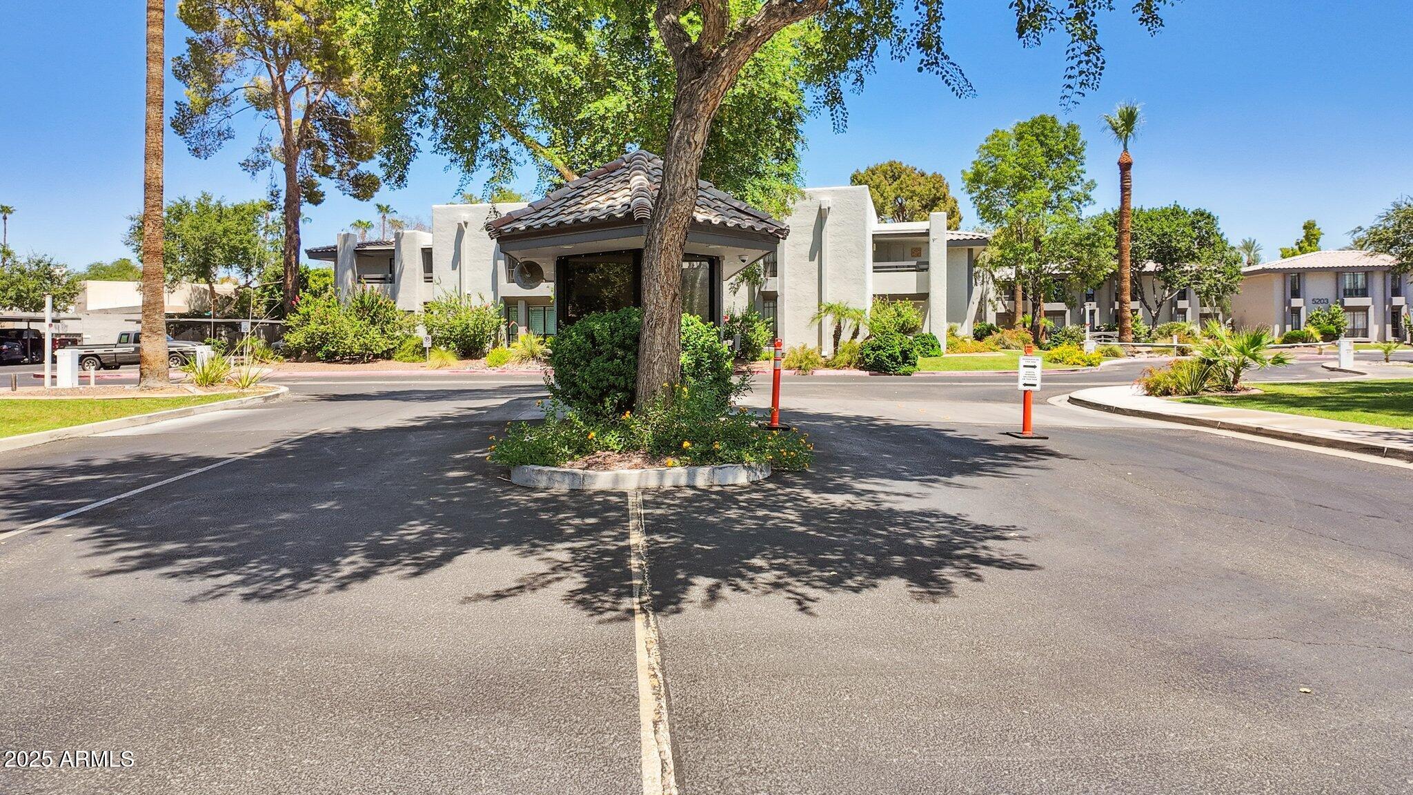 5207 N 24TH Street, 102