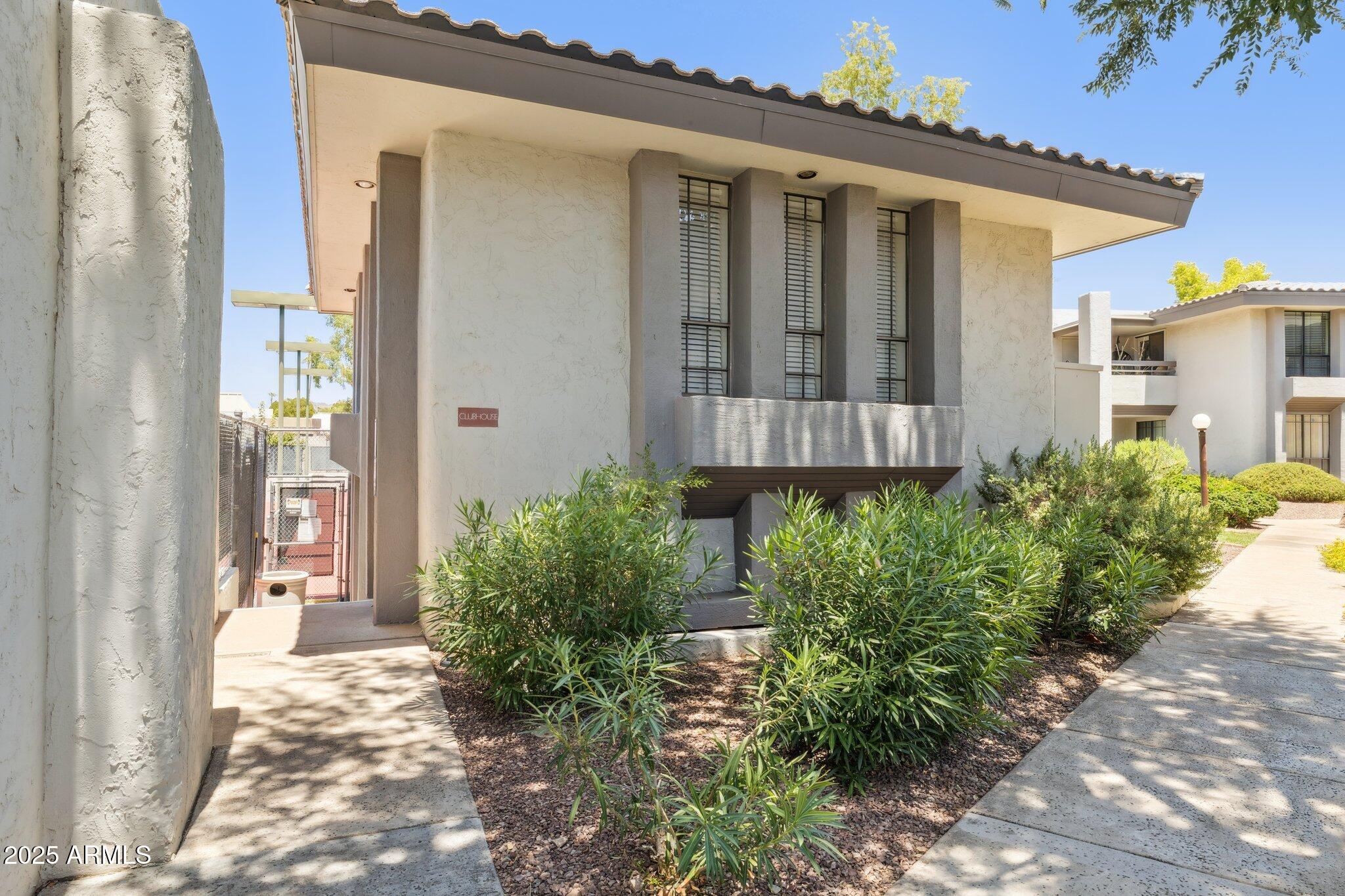 5207 N 24TH Street, 102