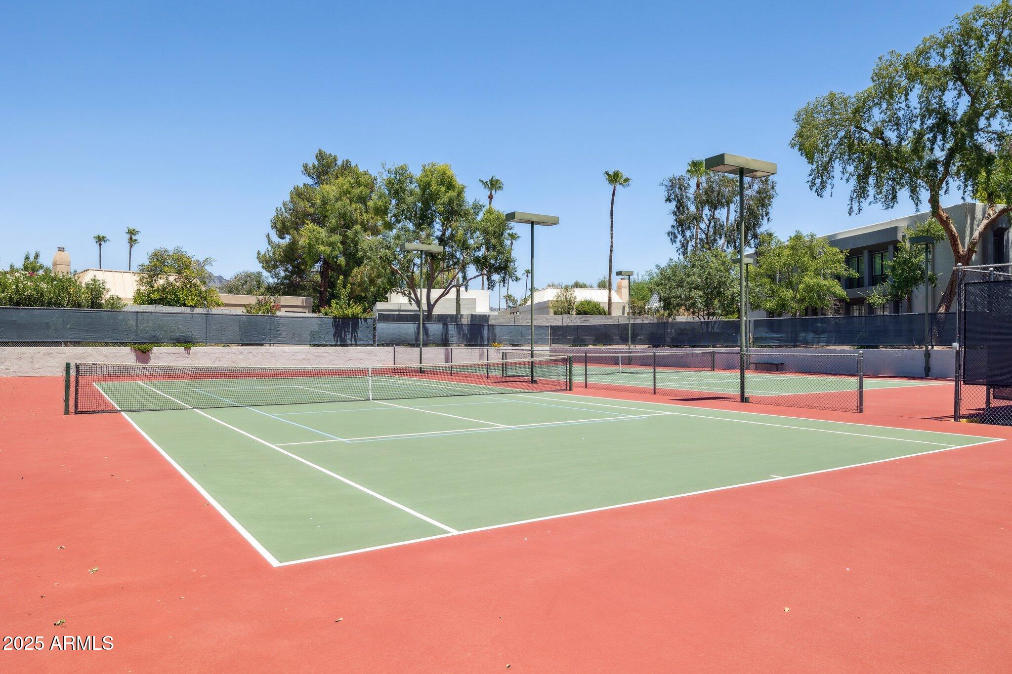 5207 N 24TH Street, 102