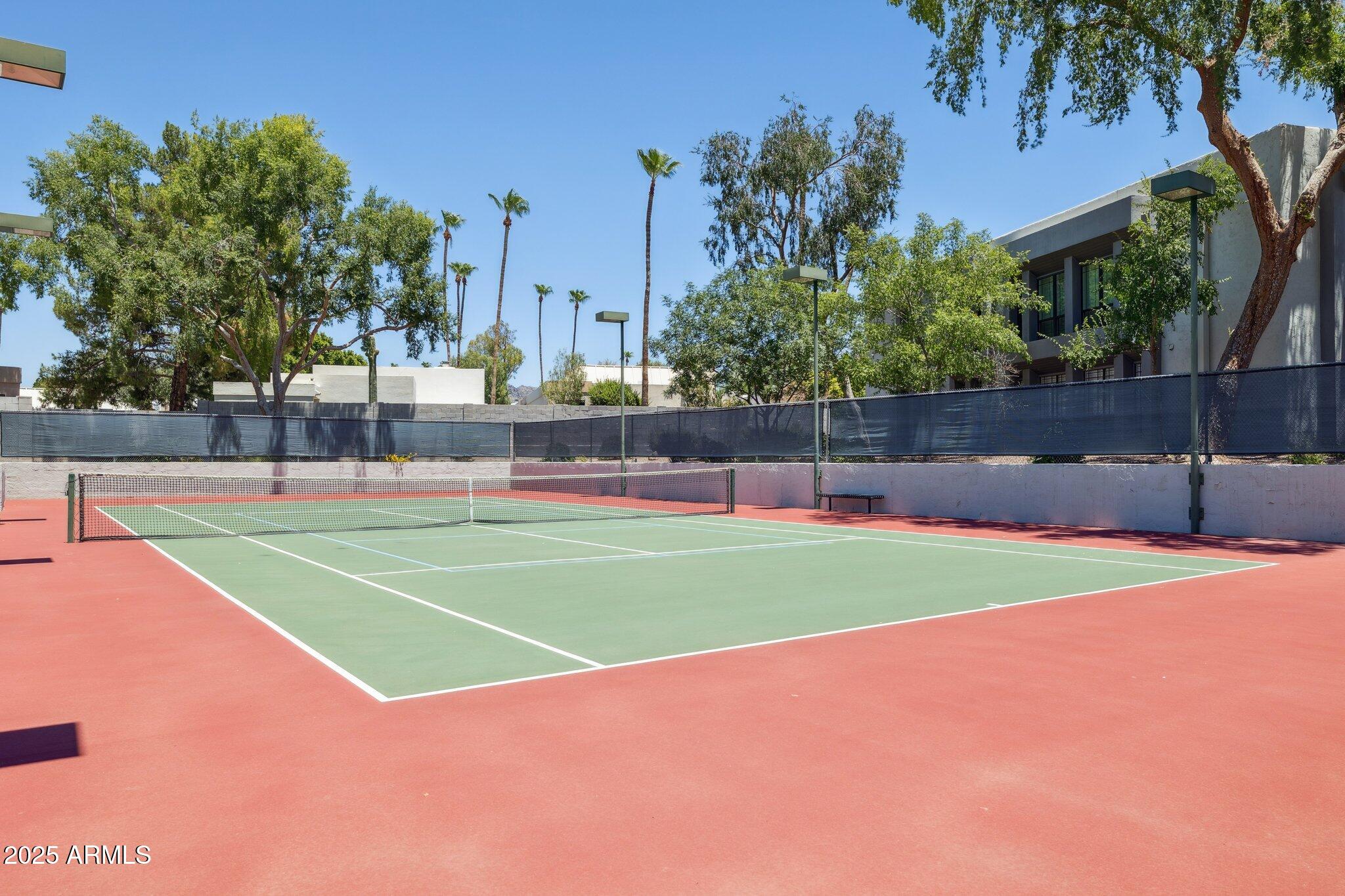 5207 N 24TH Street, 102