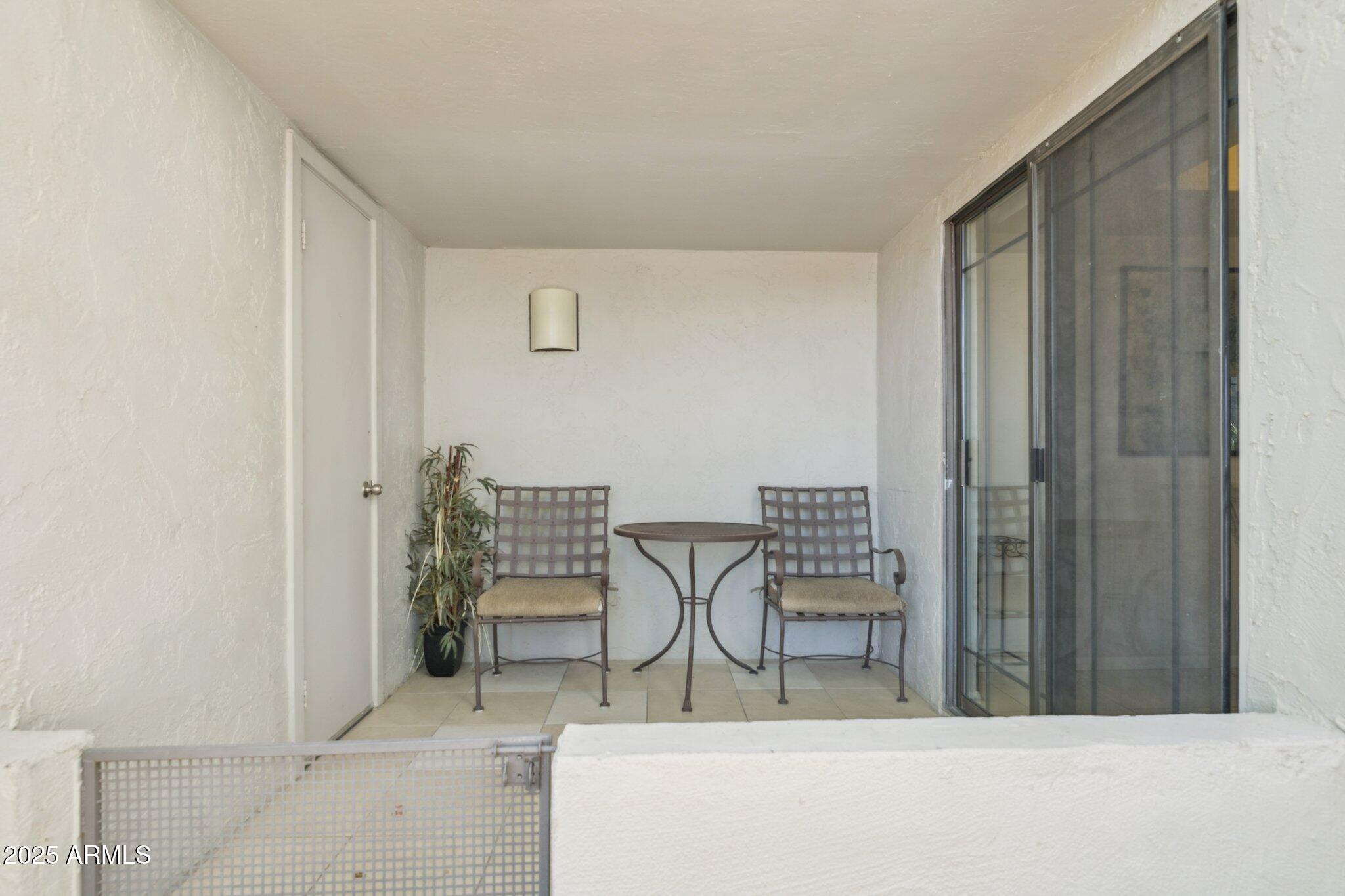 5207 N 24TH Street, 102