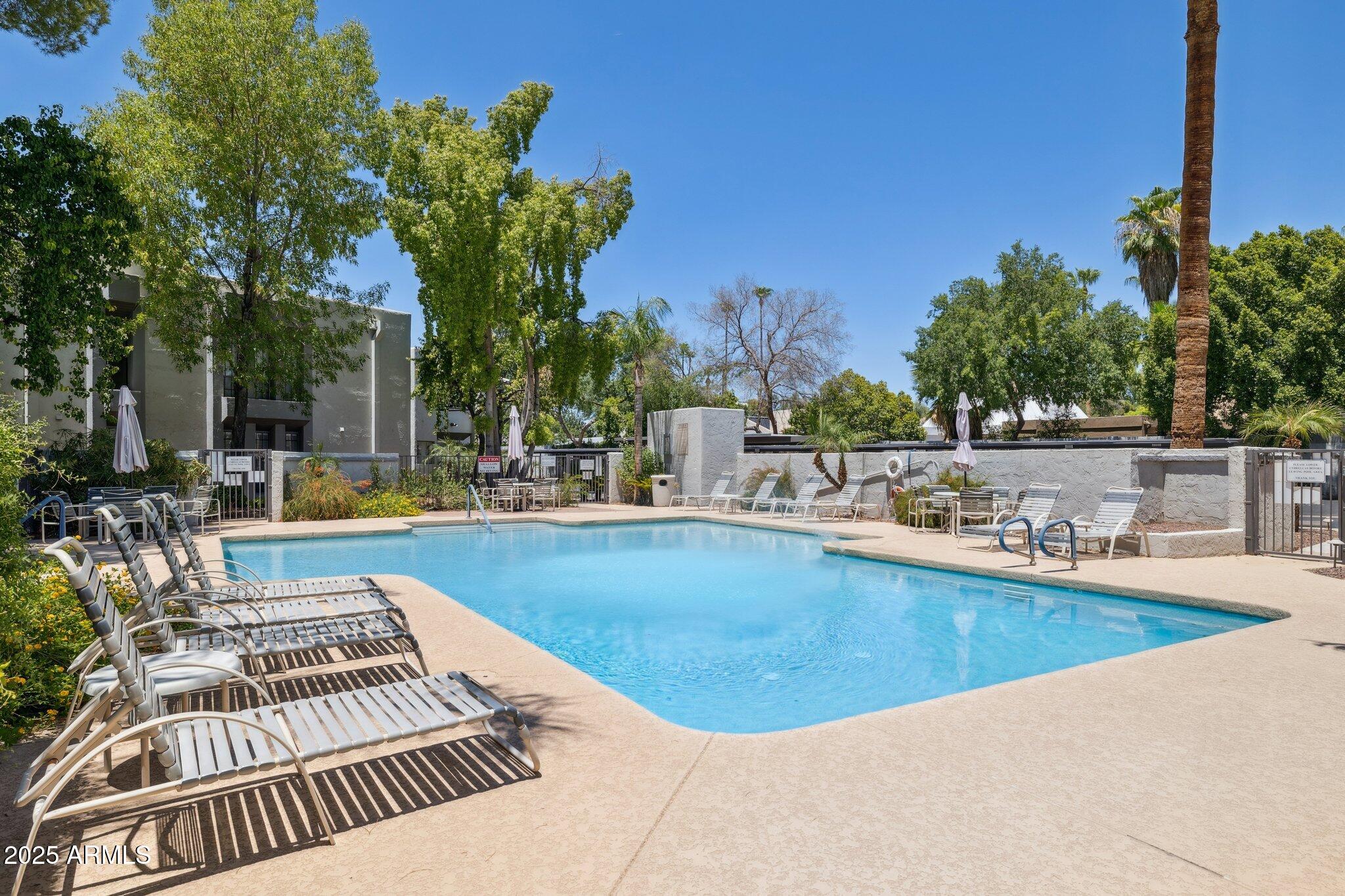 5207 N 24TH Street, 102