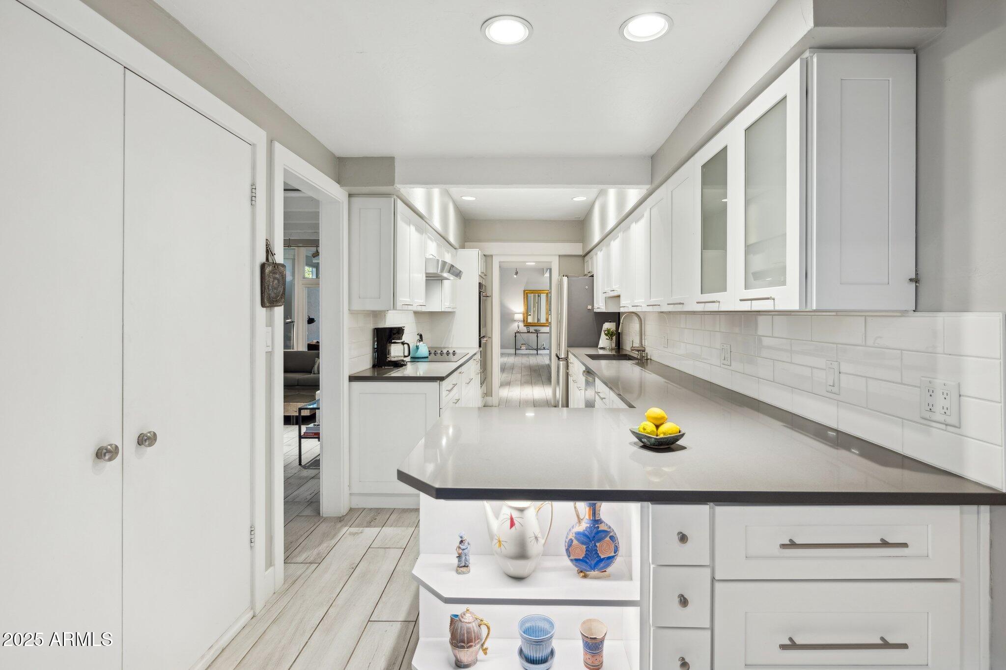 5351 N QUESTA TIERRA Drive