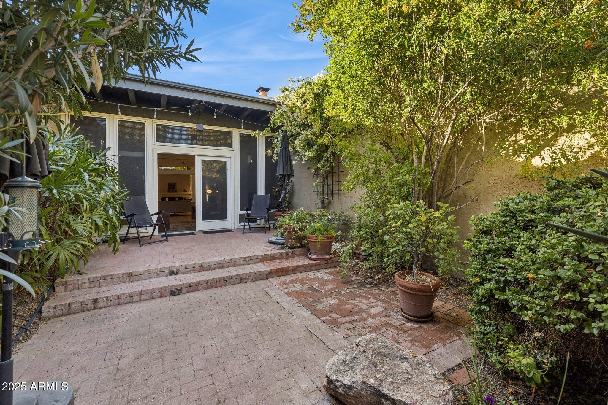 5351 N QUESTA TIERRA Drive