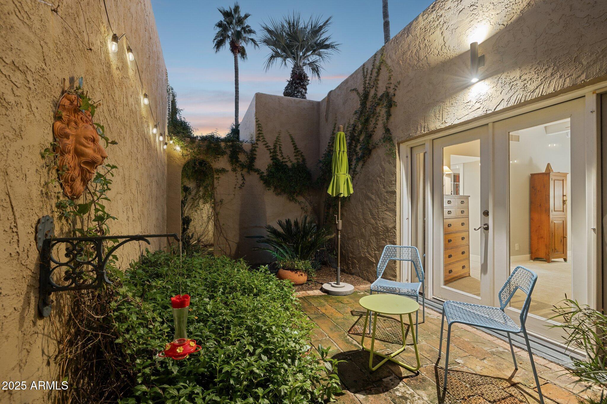 5351 N QUESTA TIERRA Drive