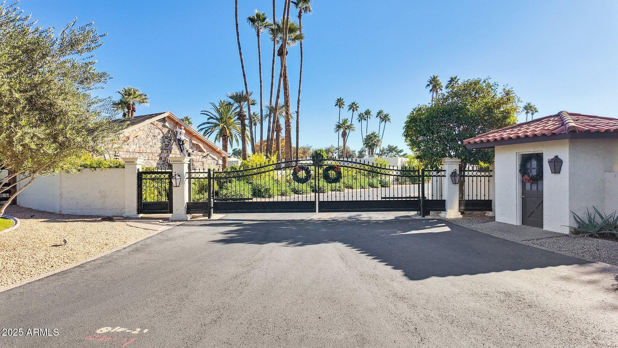 5351 N QUESTA TIERRA Drive