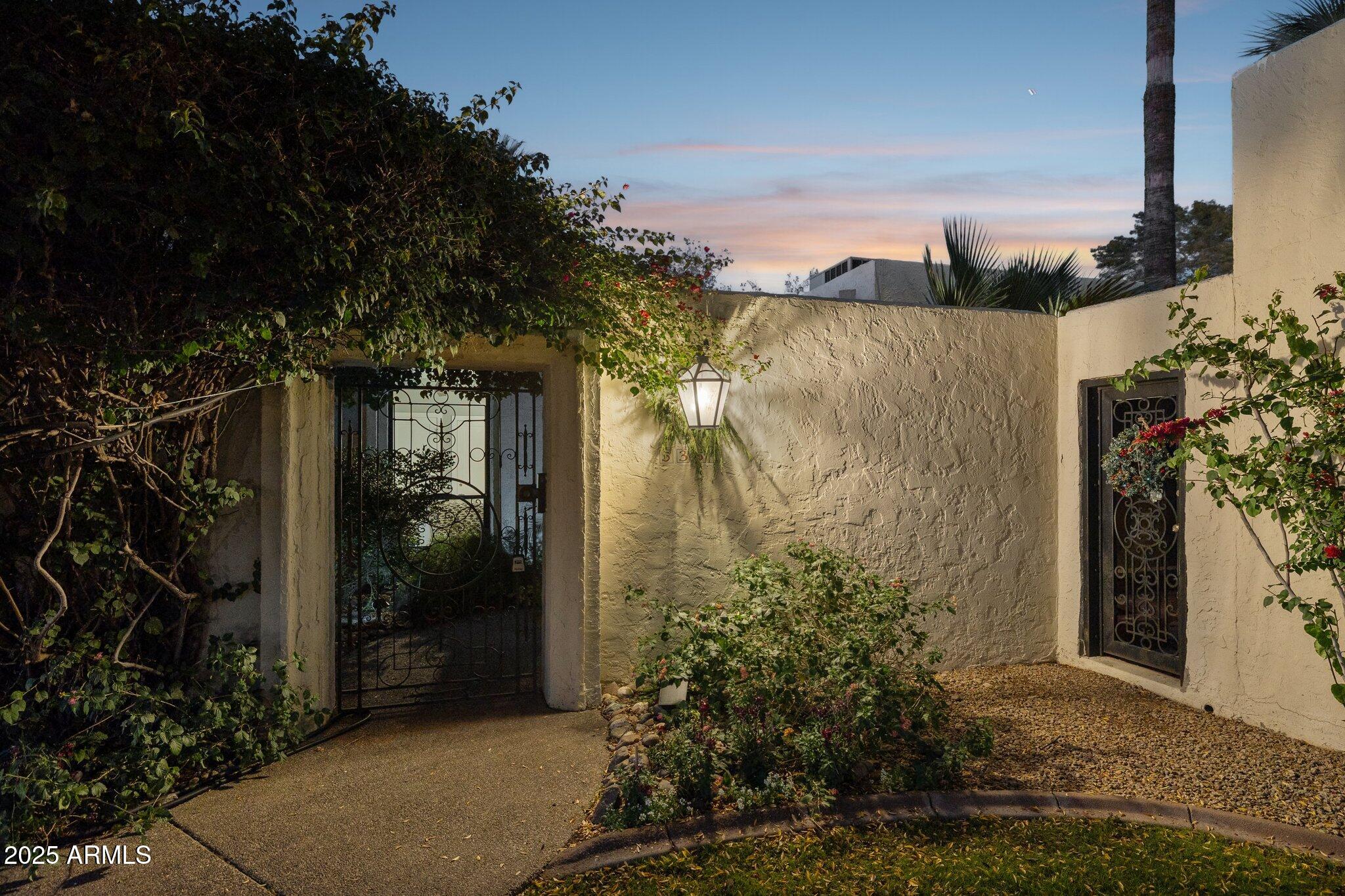 5351 N QUESTA TIERRA Drive