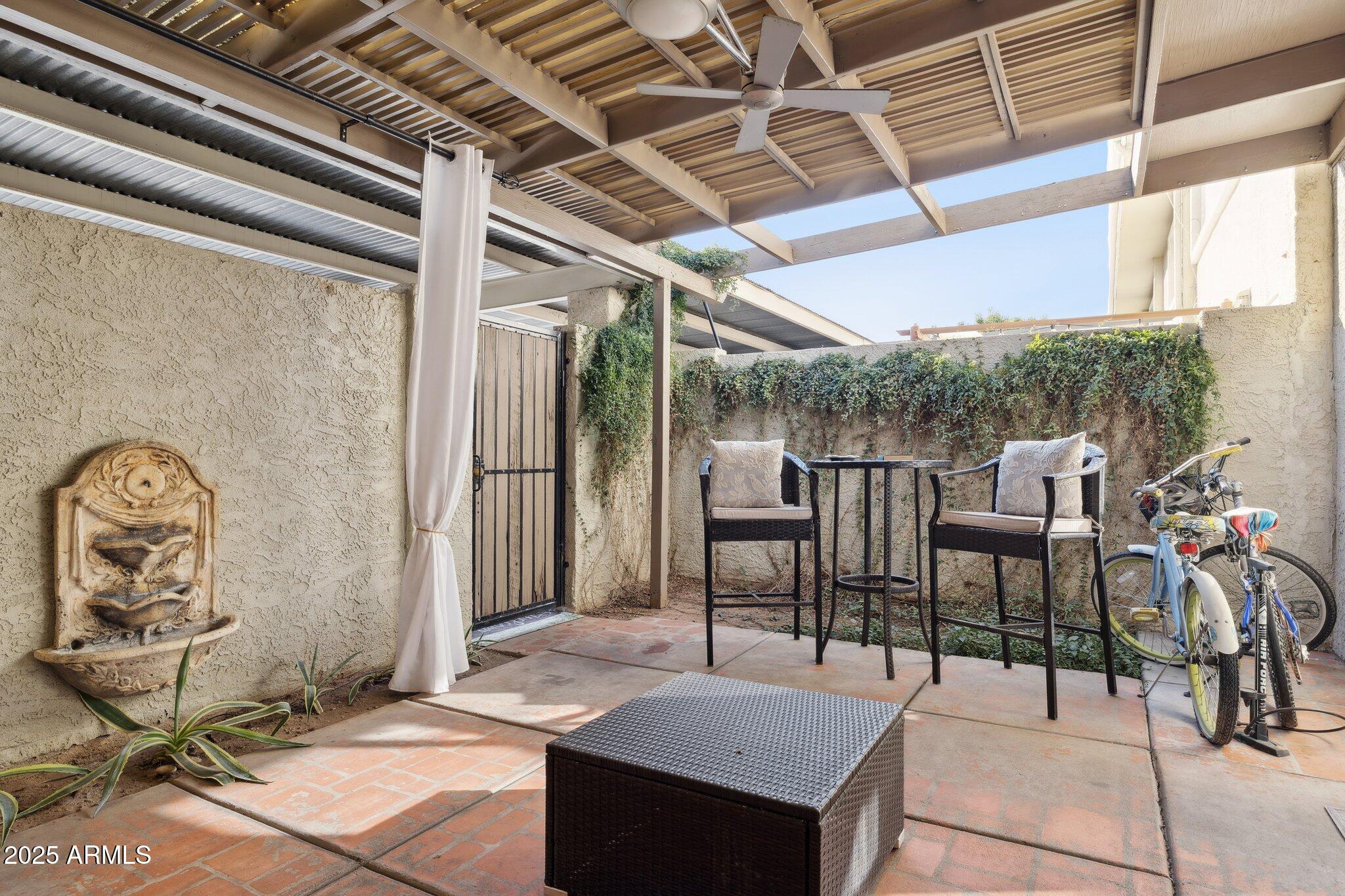 610 E MONTEBELLO Avenue 41