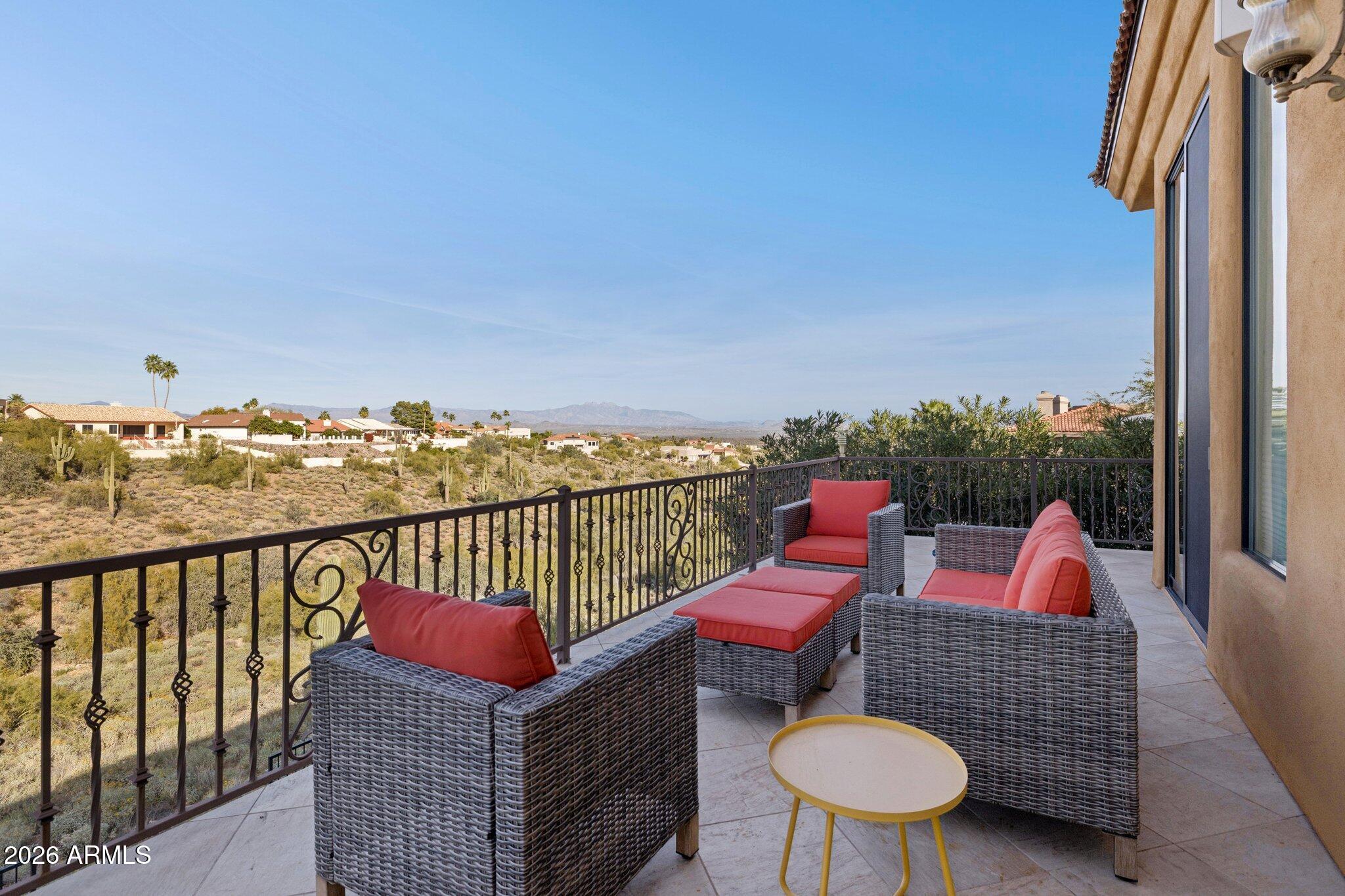 15832 E CHOLLA Drive