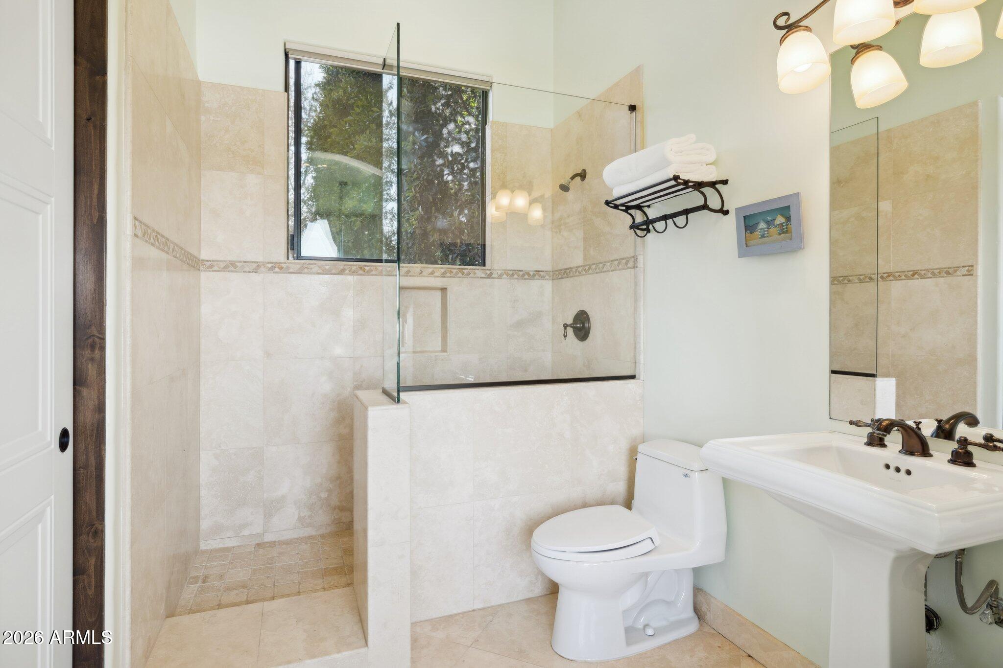 15832 E CHOLLA Drive