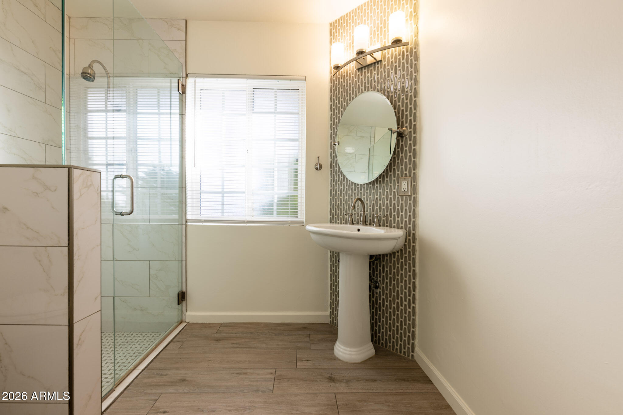 8322 E WILSHIRE Drive