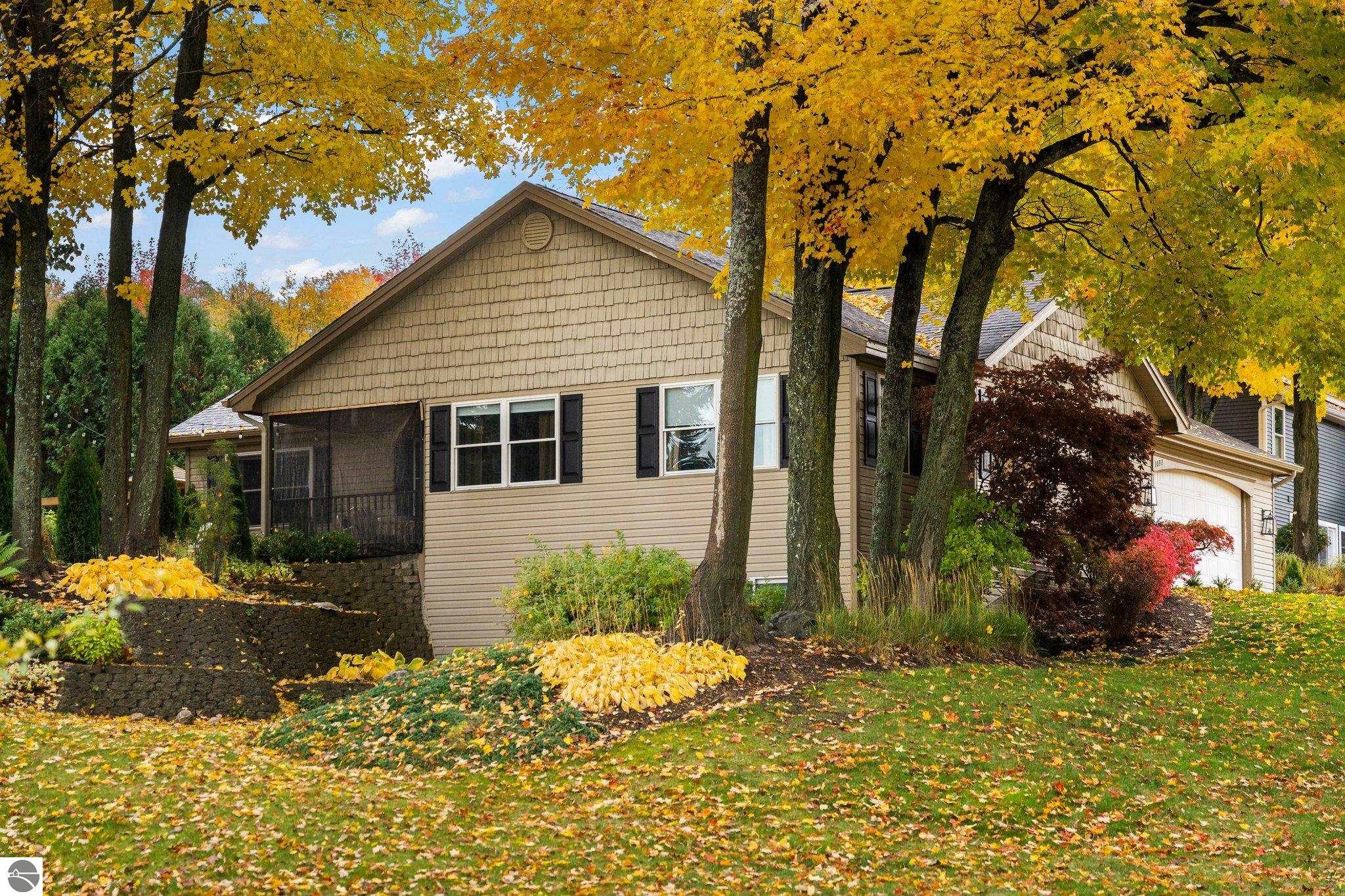 1092 Pollard Lane