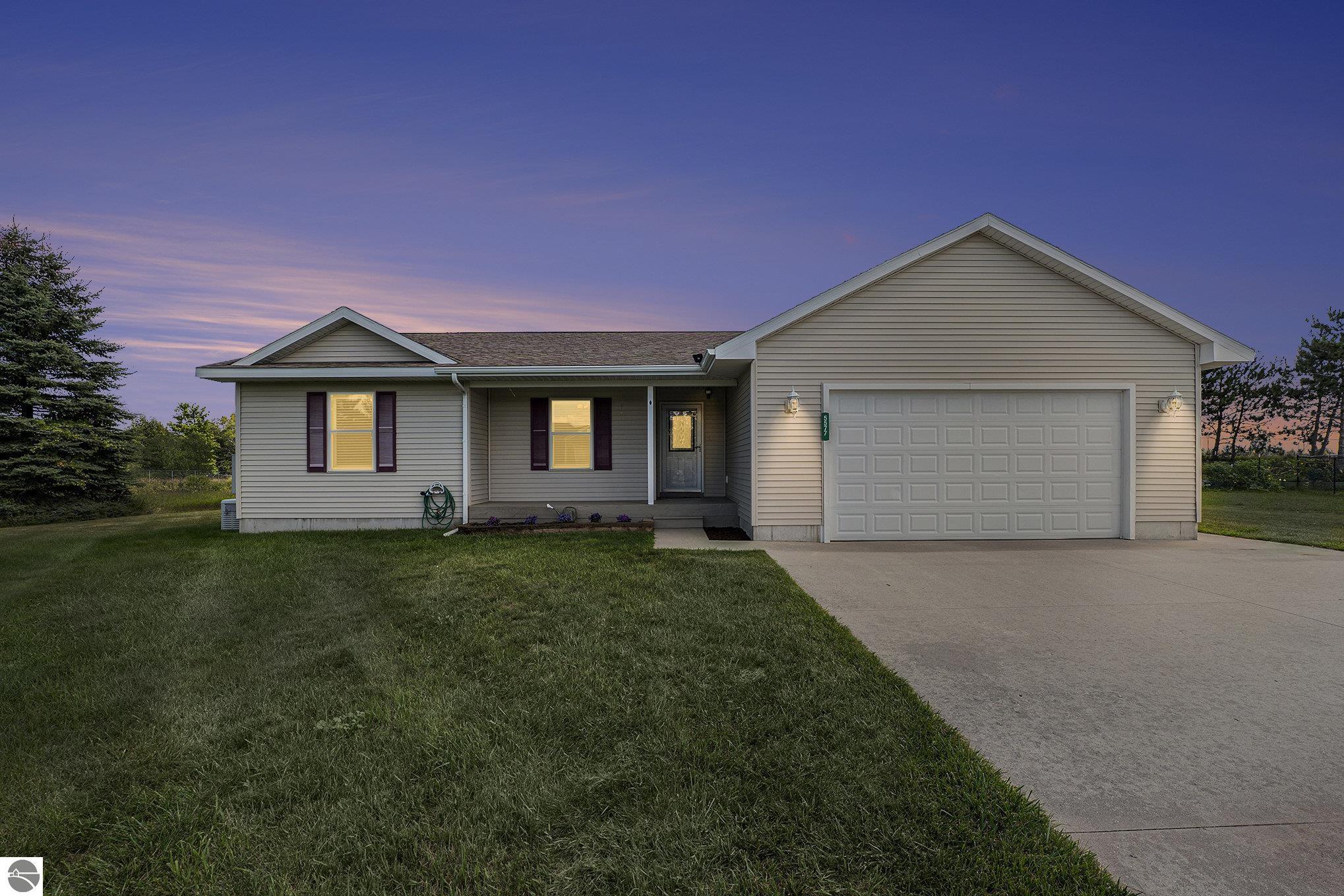 5577 Silver Ridge Drive