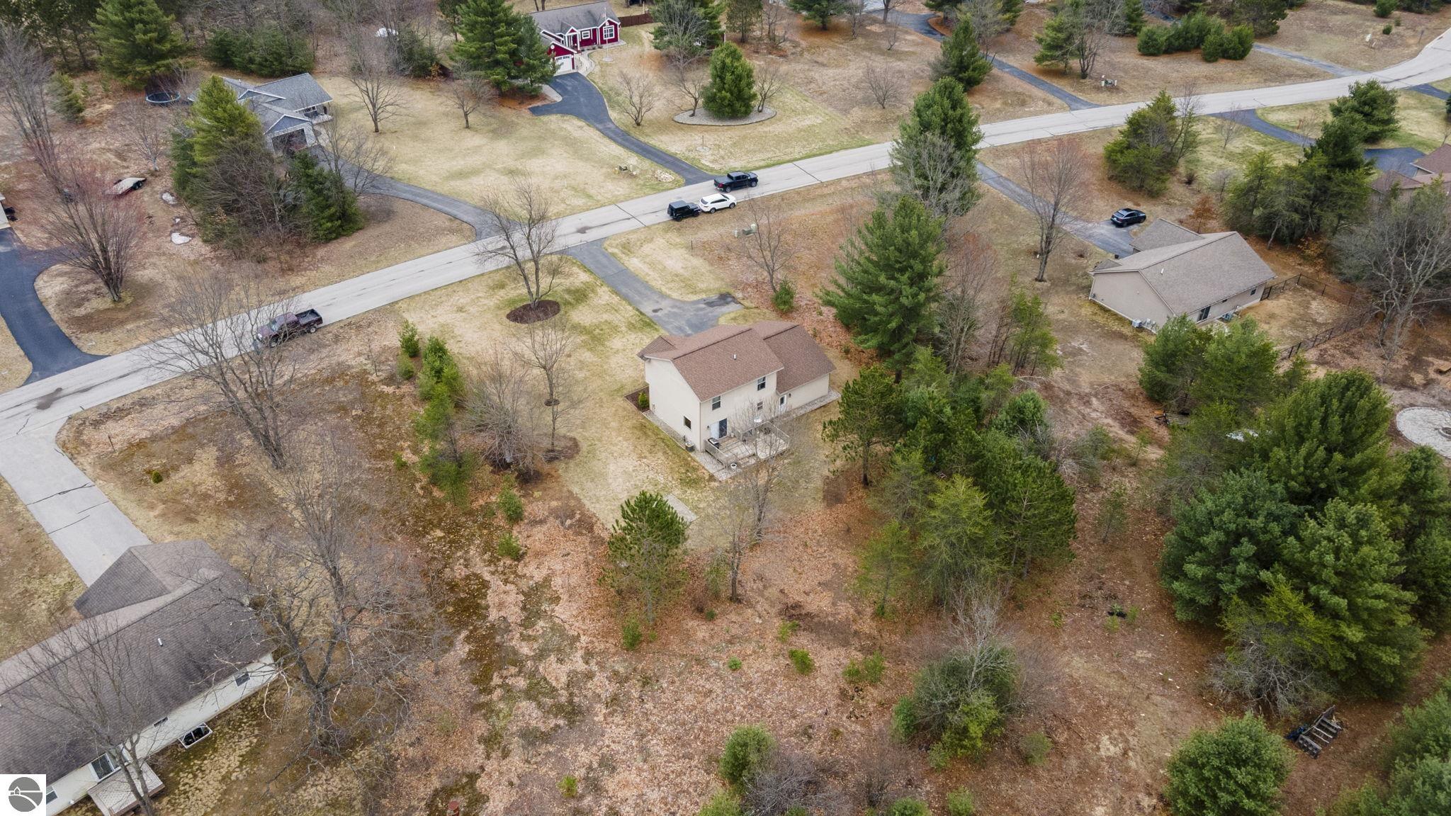 1942 Round Lake Road