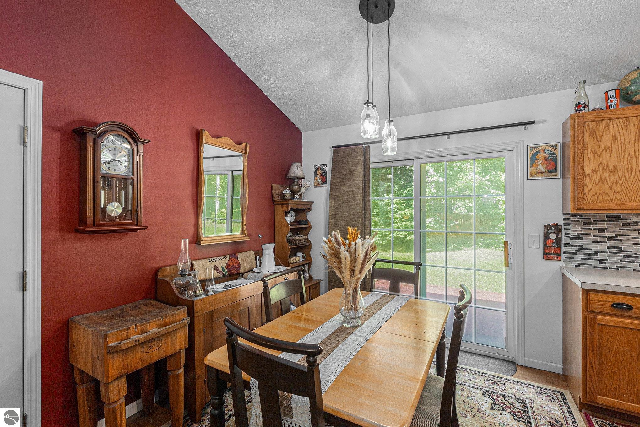 8250 Bent Pine Drive