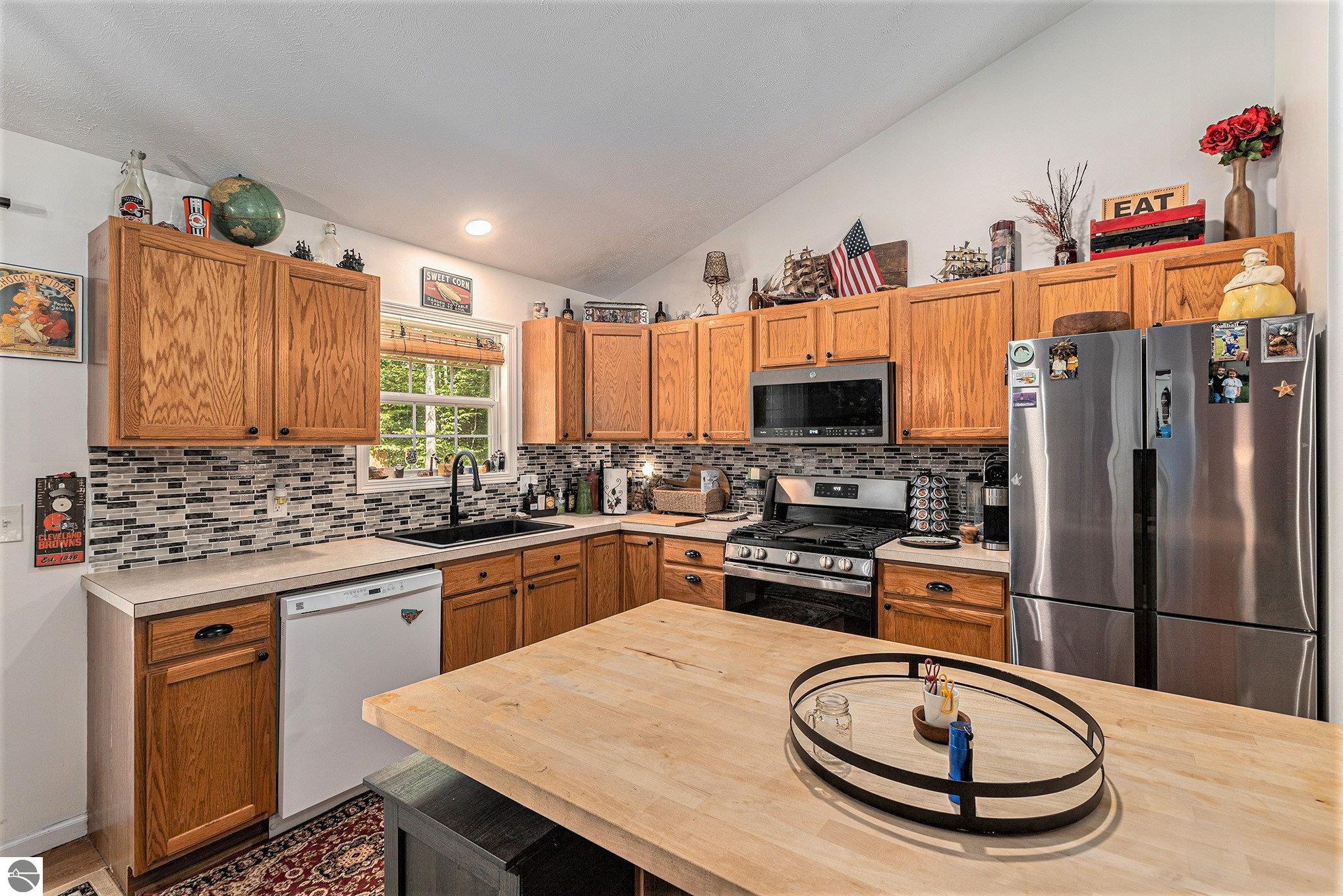 8250 Bent Pine Drive