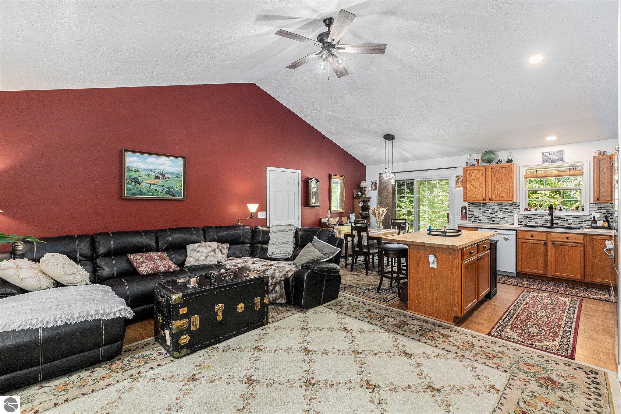 8250 Bent Pine Drive