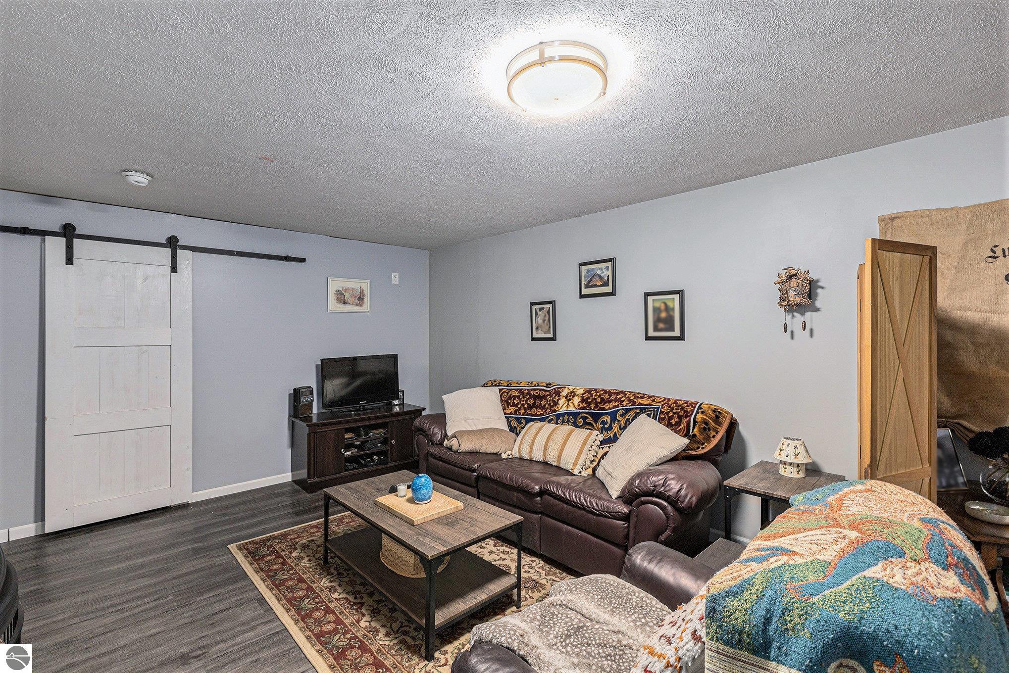 8250 Bent Pine Drive