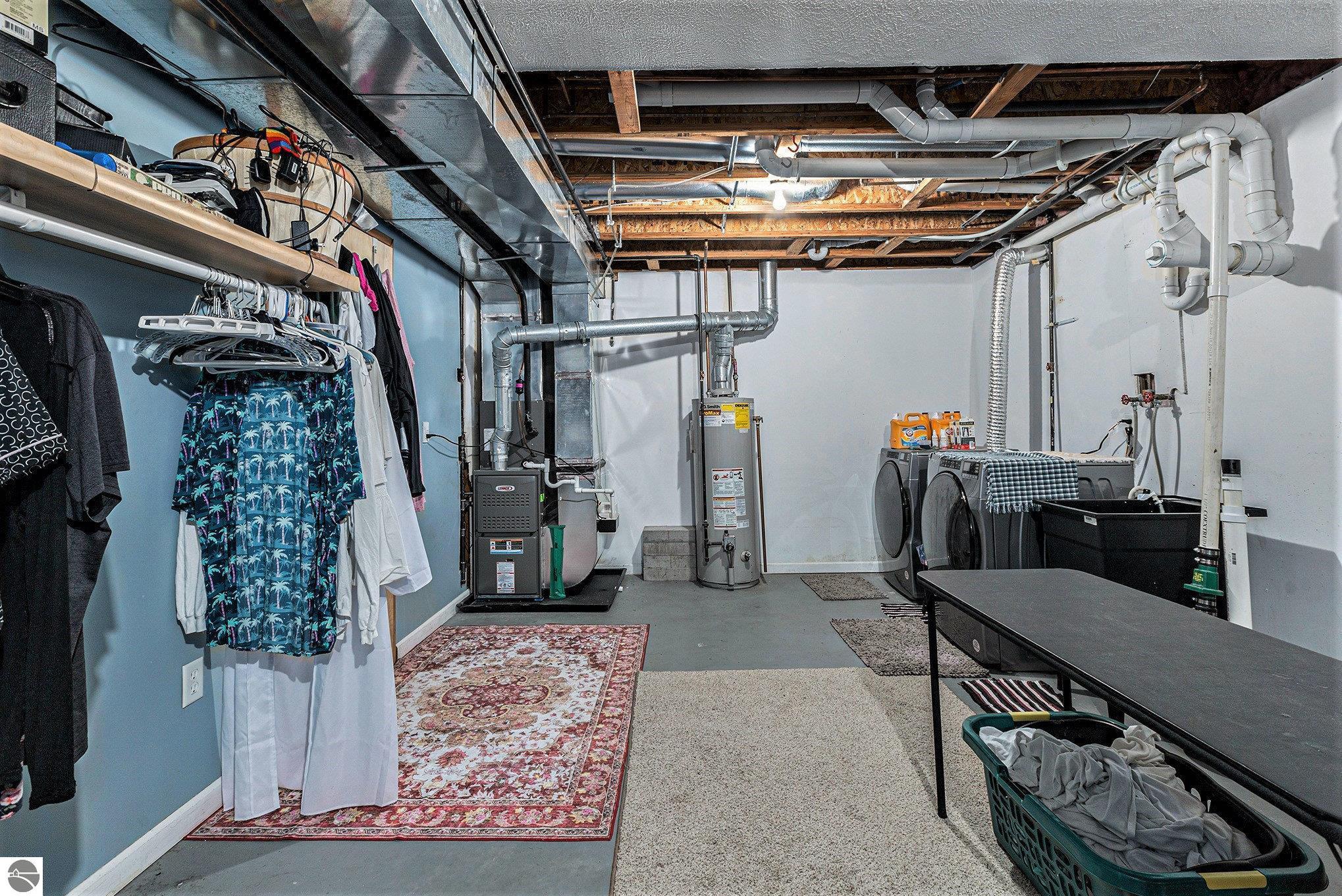 8250 Bent Pine Drive