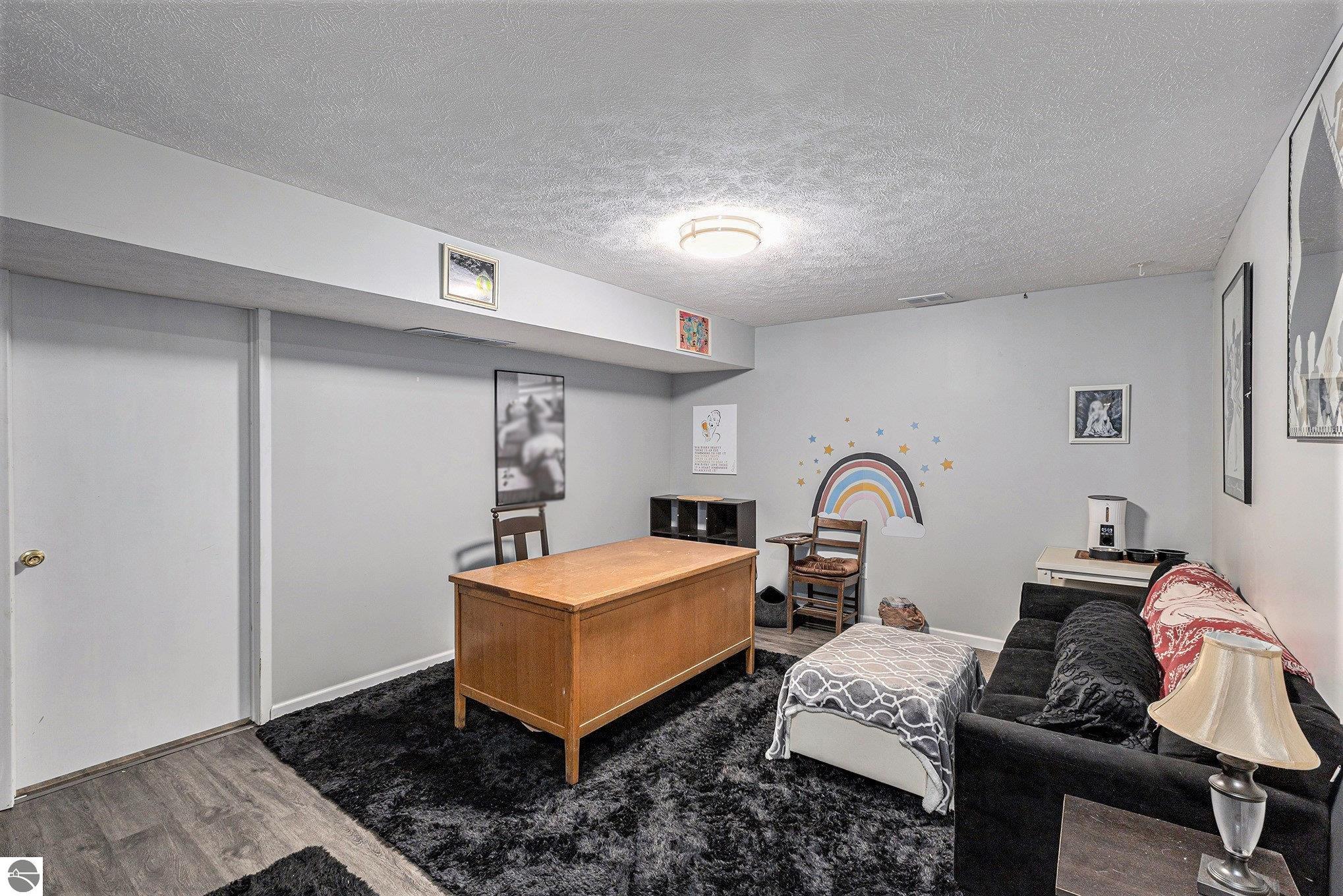 8250 Bent Pine Drive