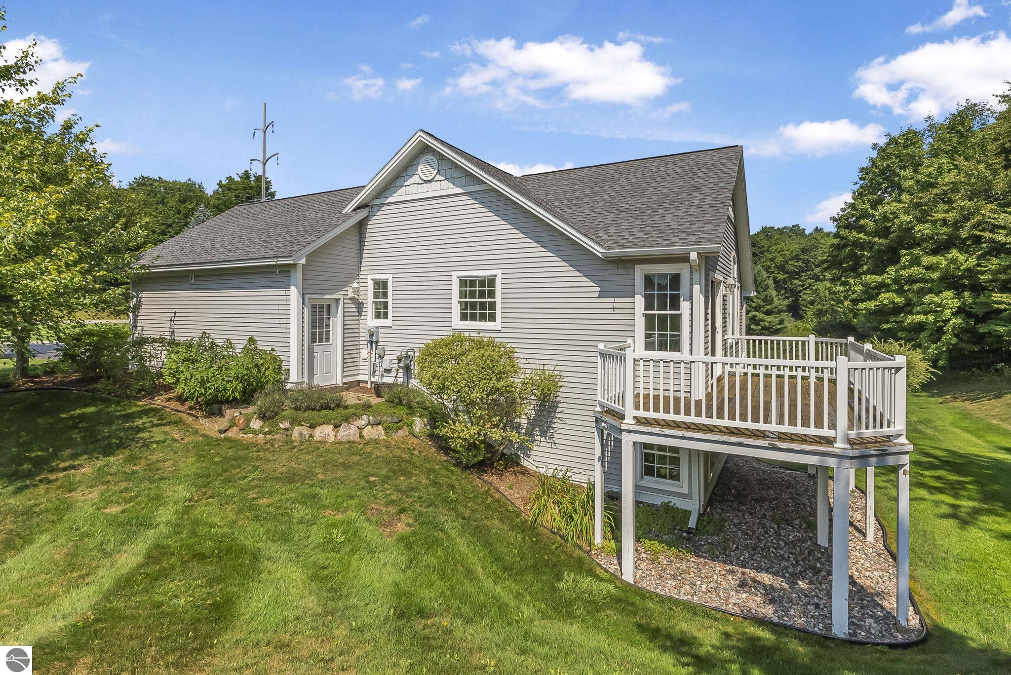 3074 Crown Wood Court