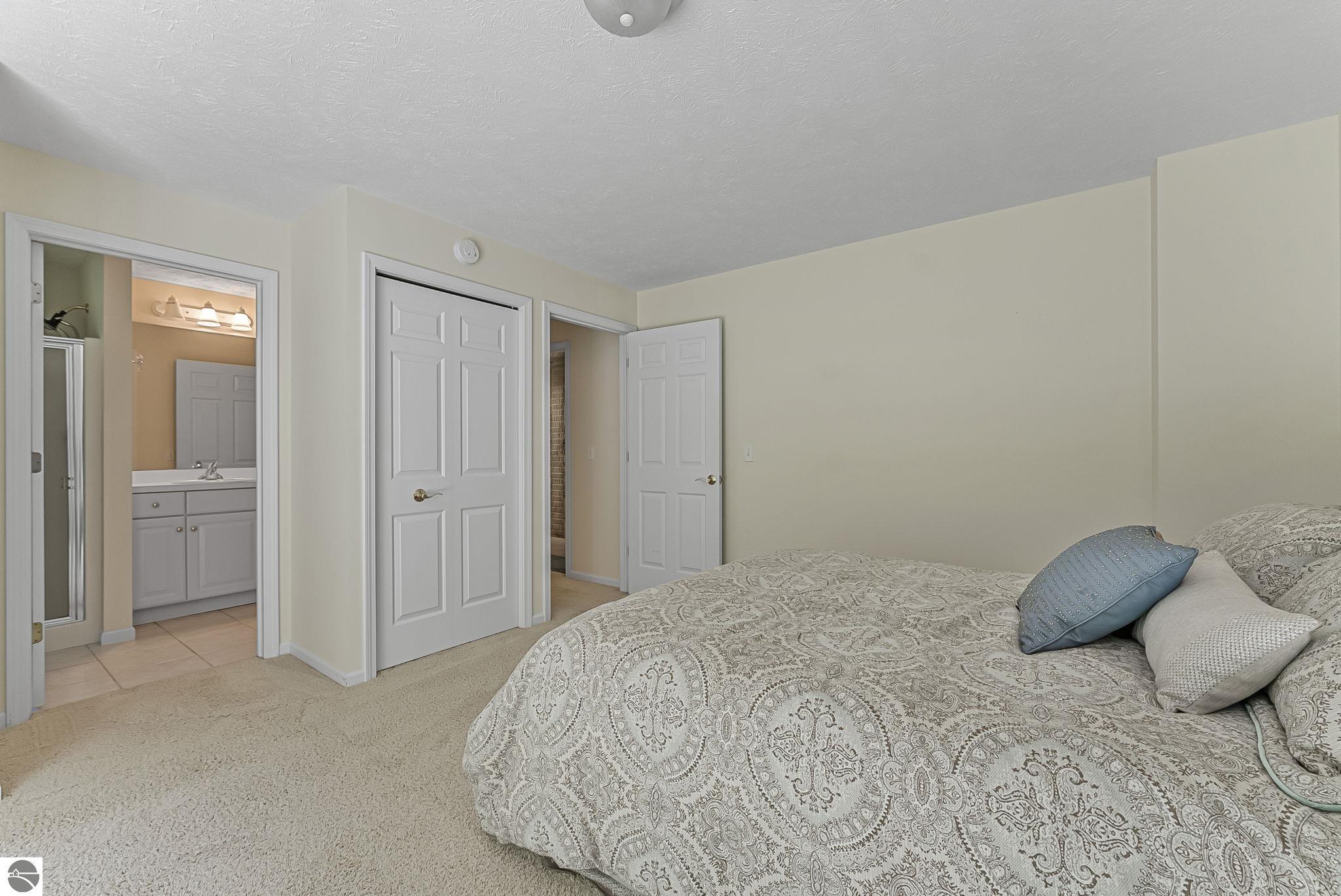 3074 Crown Wood Court