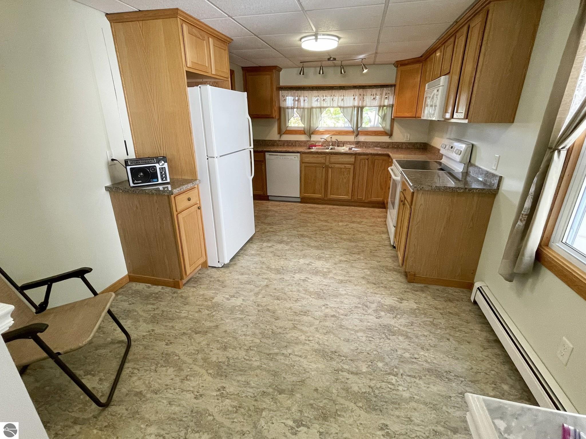 1230 Plainview Avenue