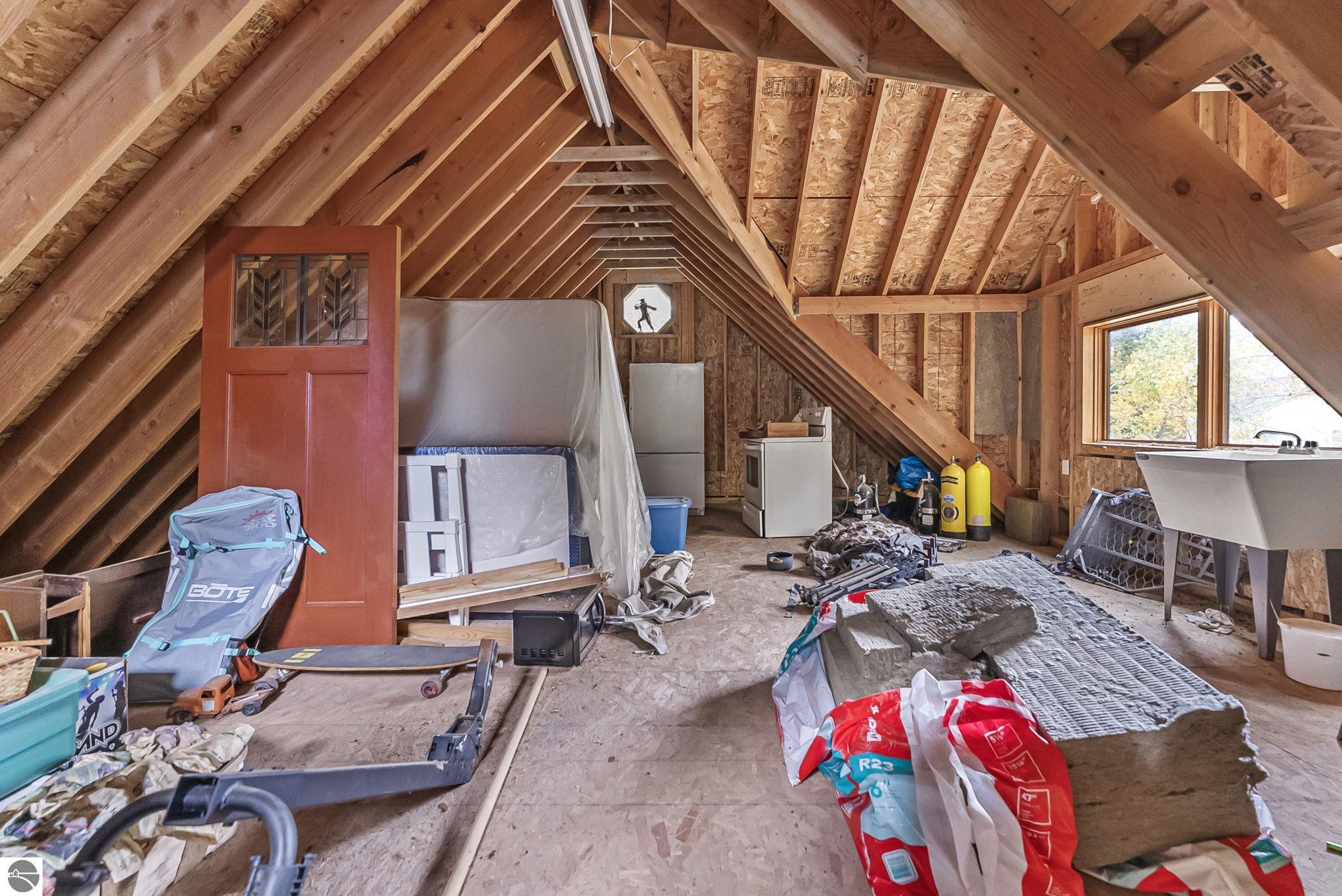 317 S Shabwasung Street