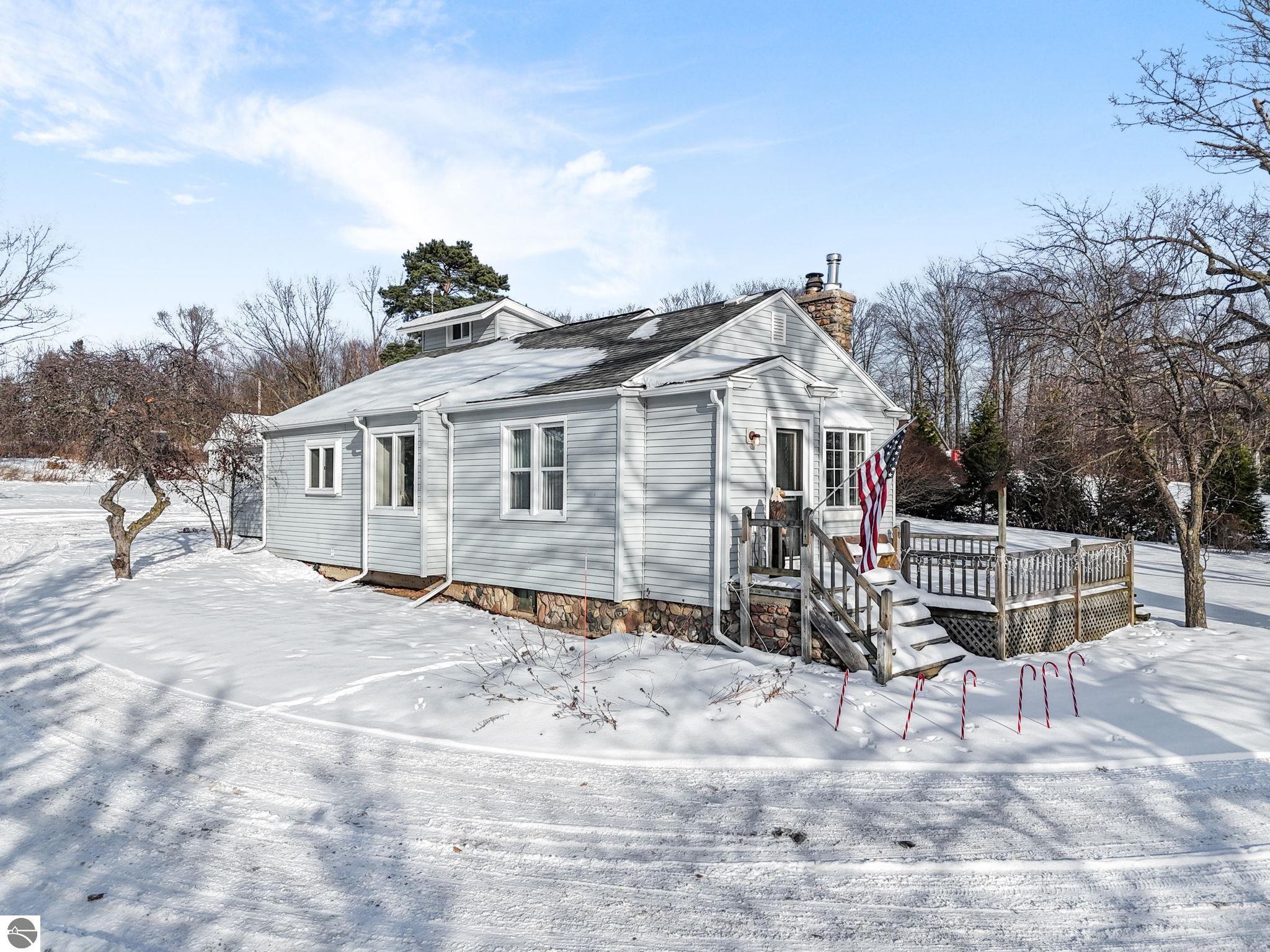 1189 Gray Road