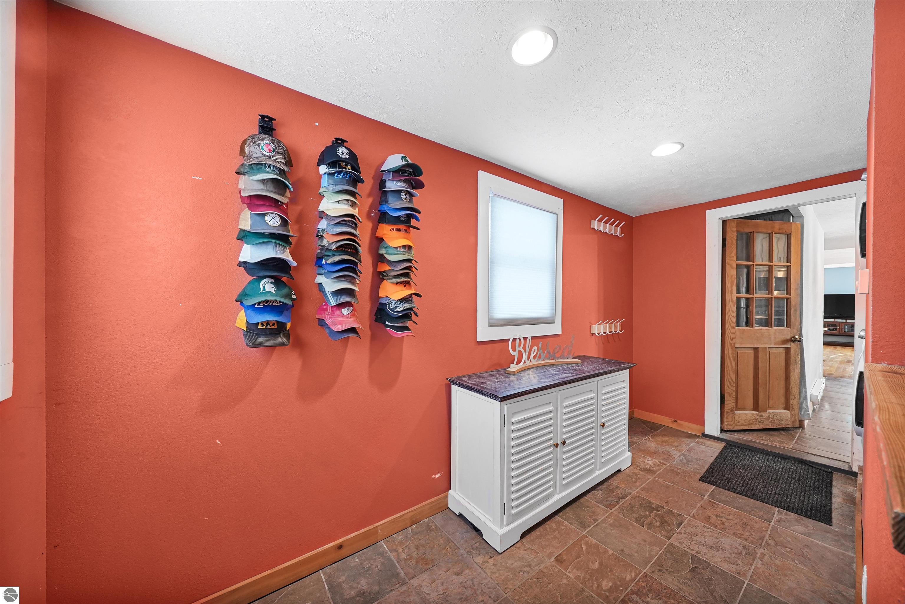 1189 Gray Road