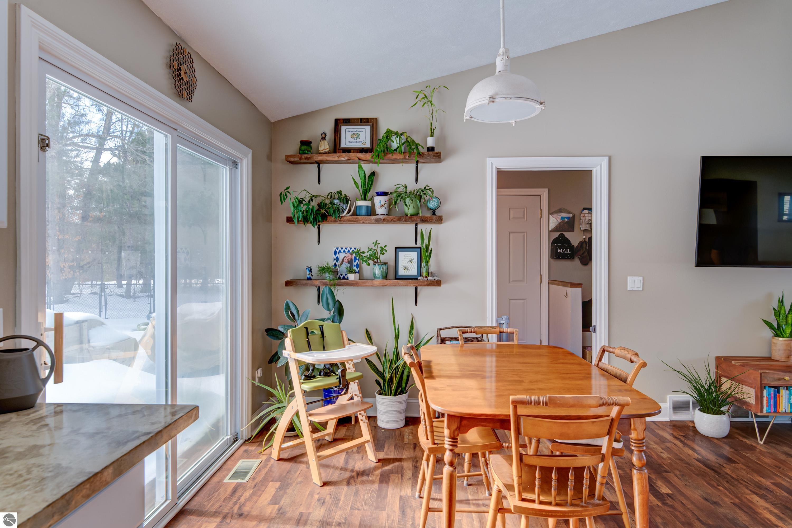 6107 Jeffrey Place