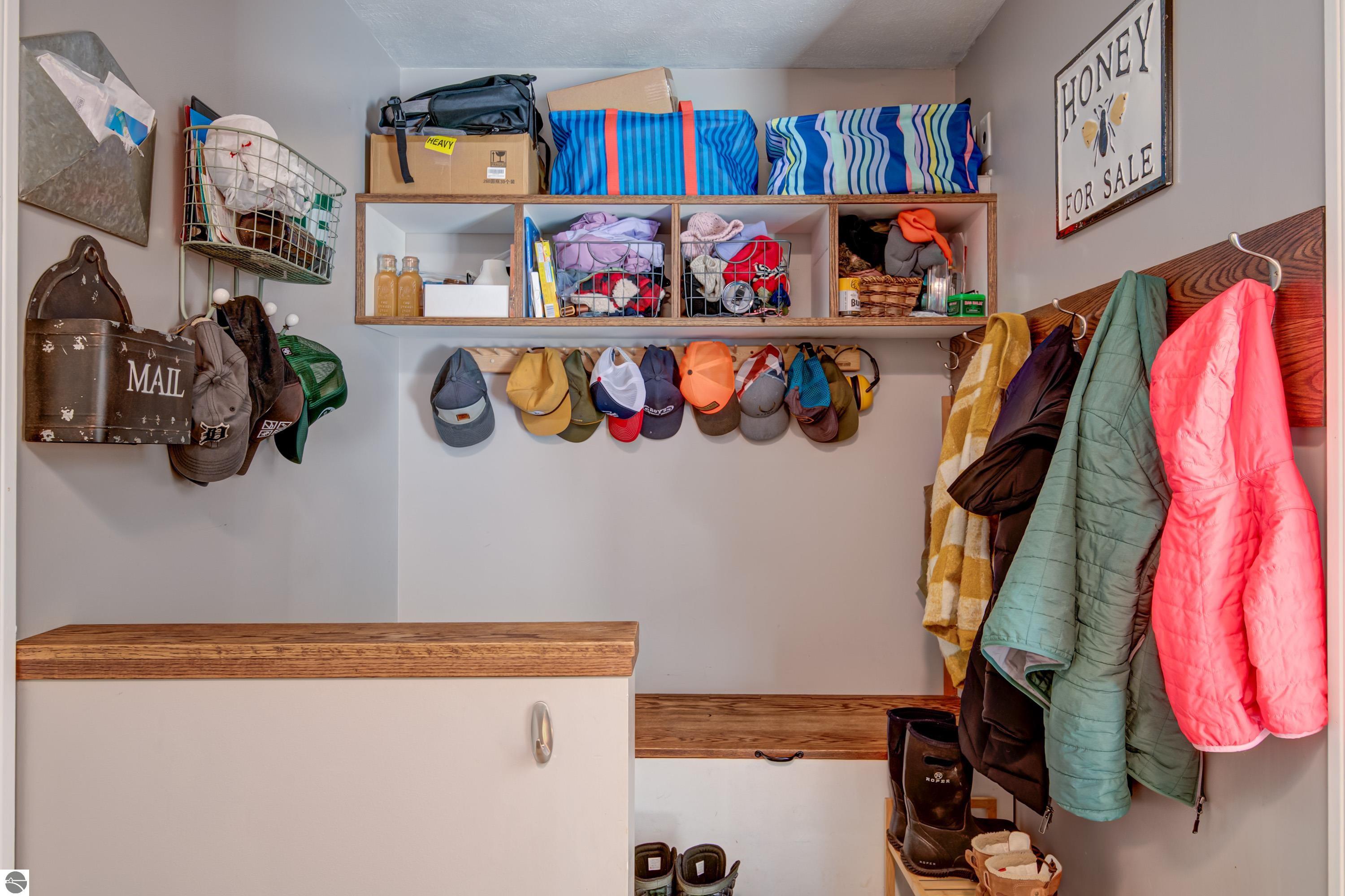 6107 Jeffrey Place