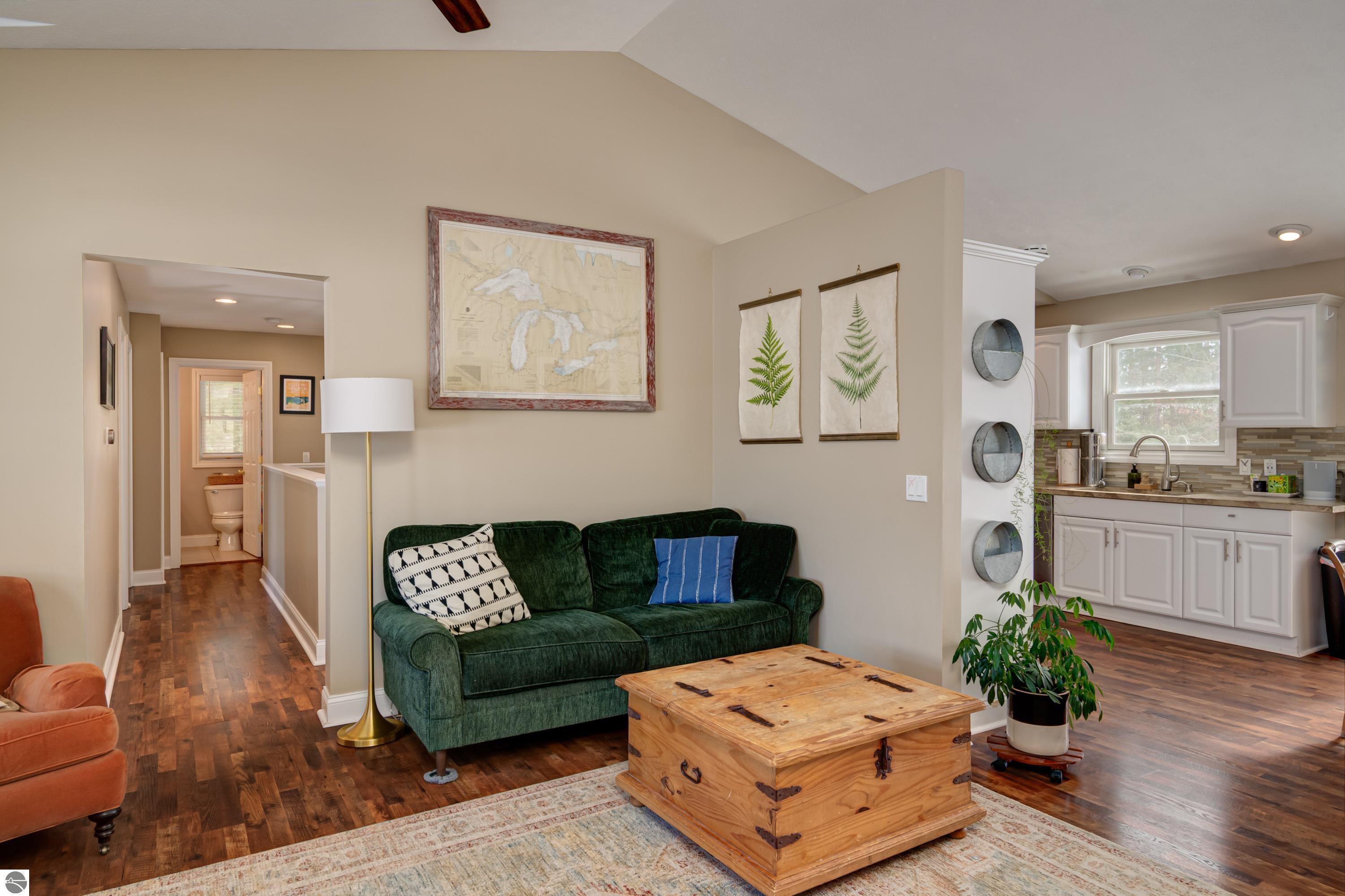 6107 Jeffrey Place