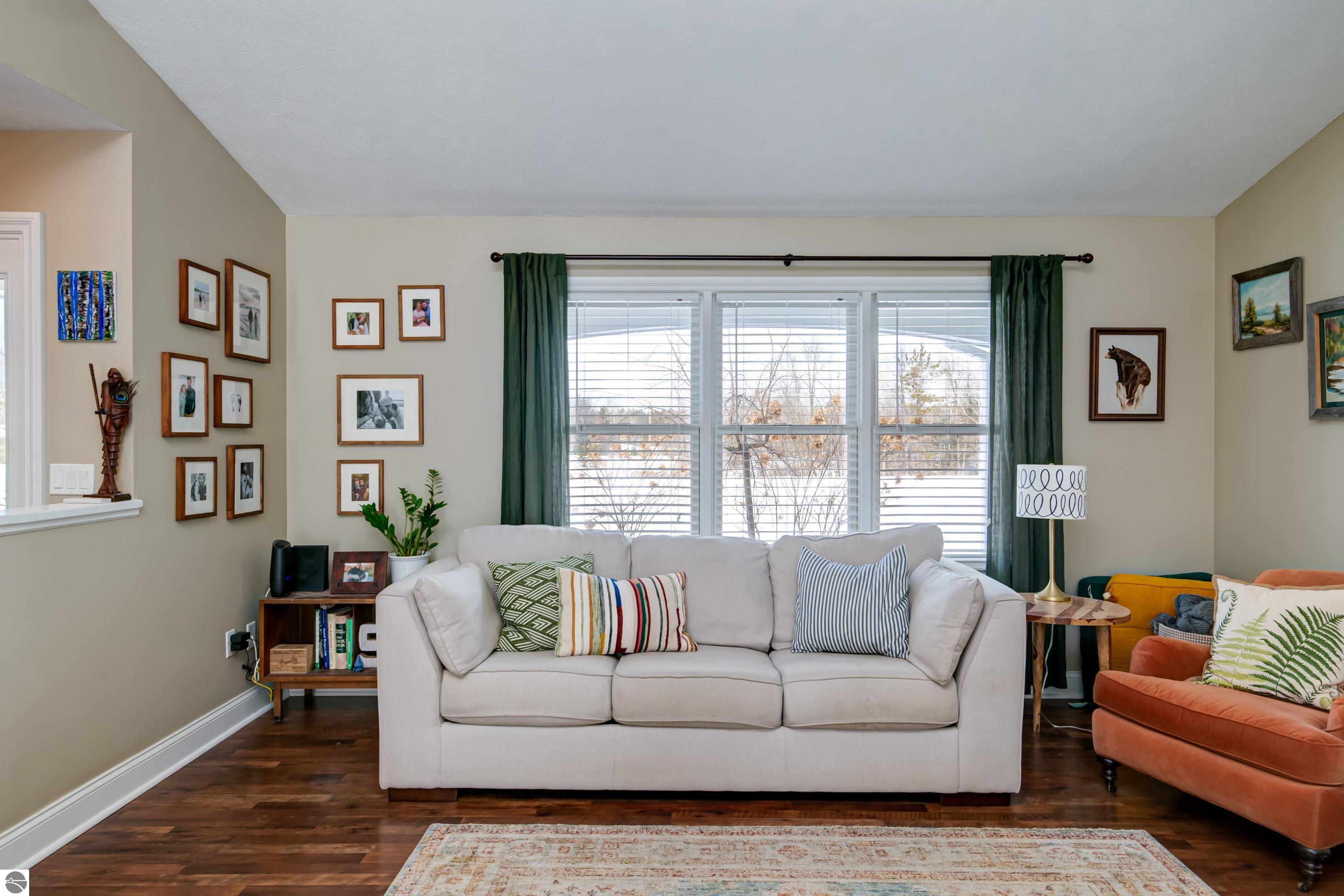6107 Jeffrey Place