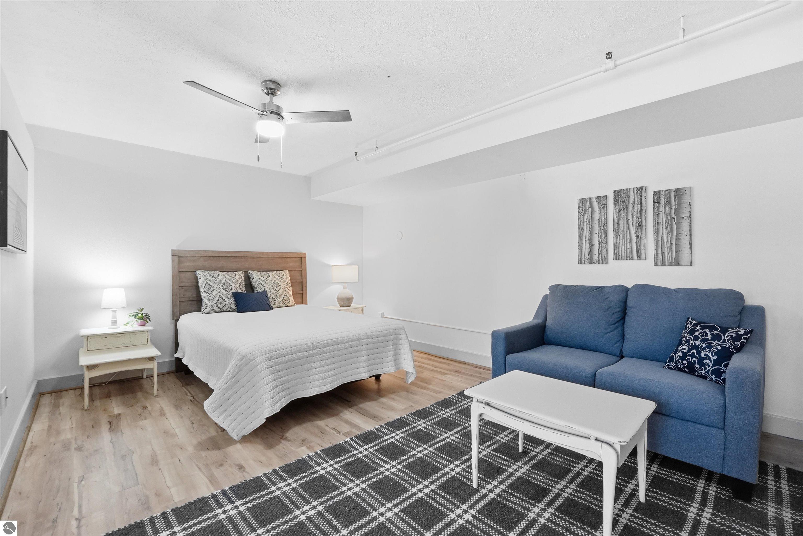 124 Beech # 207