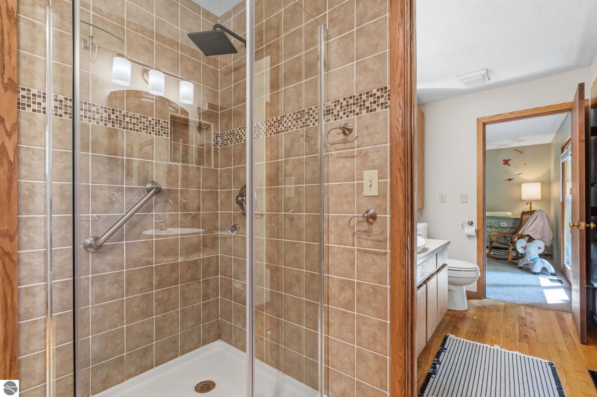 1100 Peninsula Drive