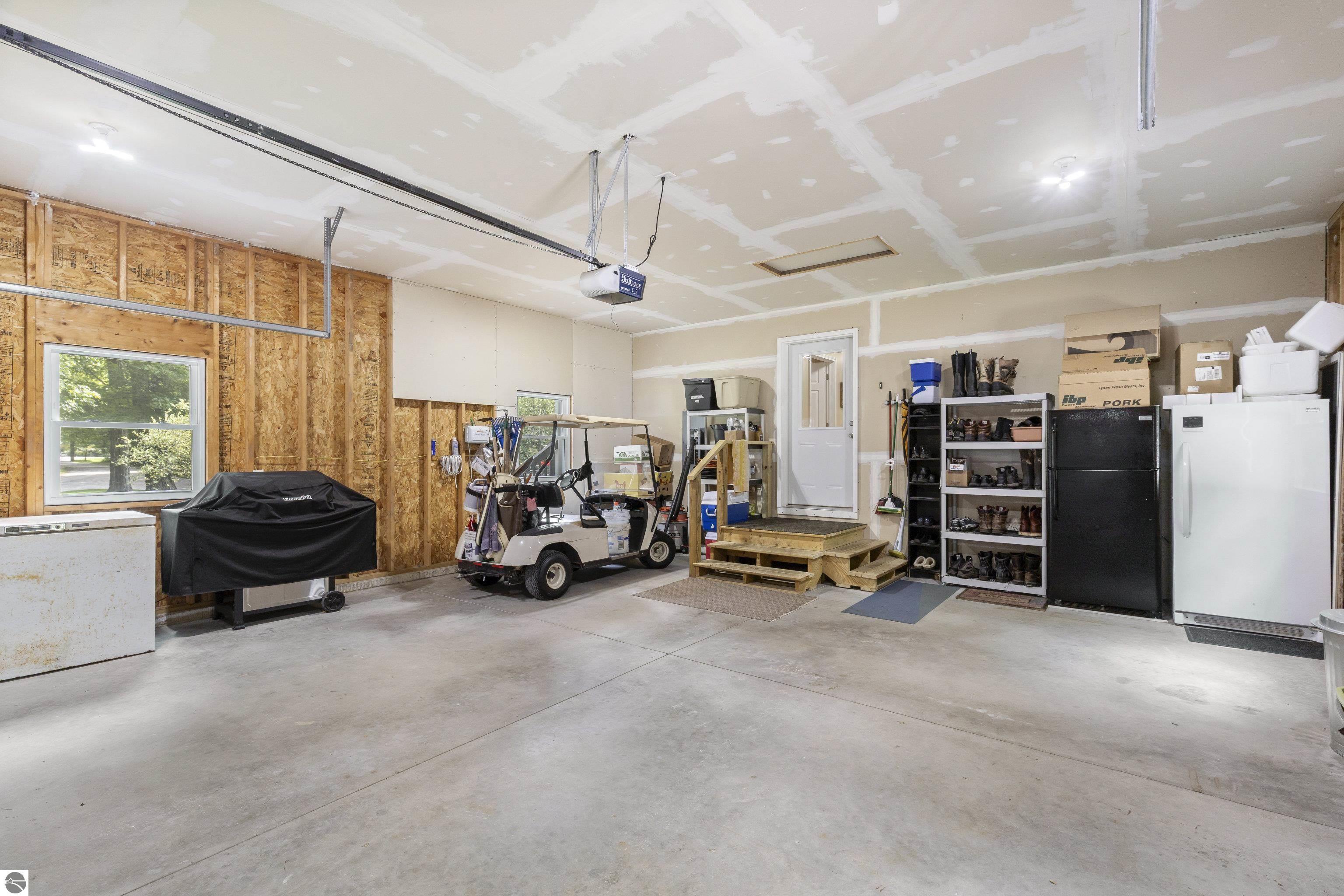 7686 Indian Hill Road