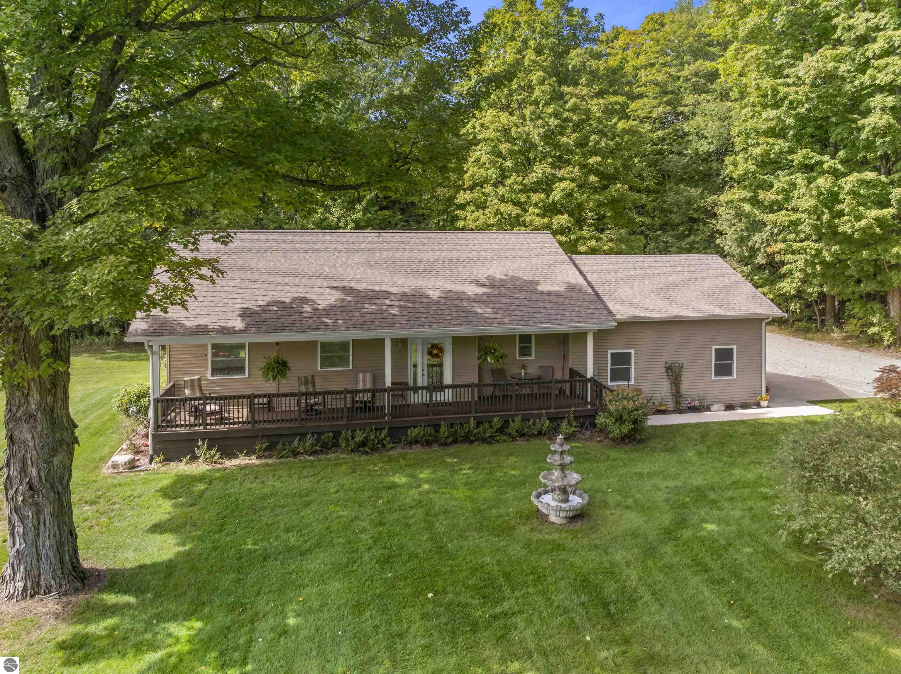 7686 Indian Hill Road