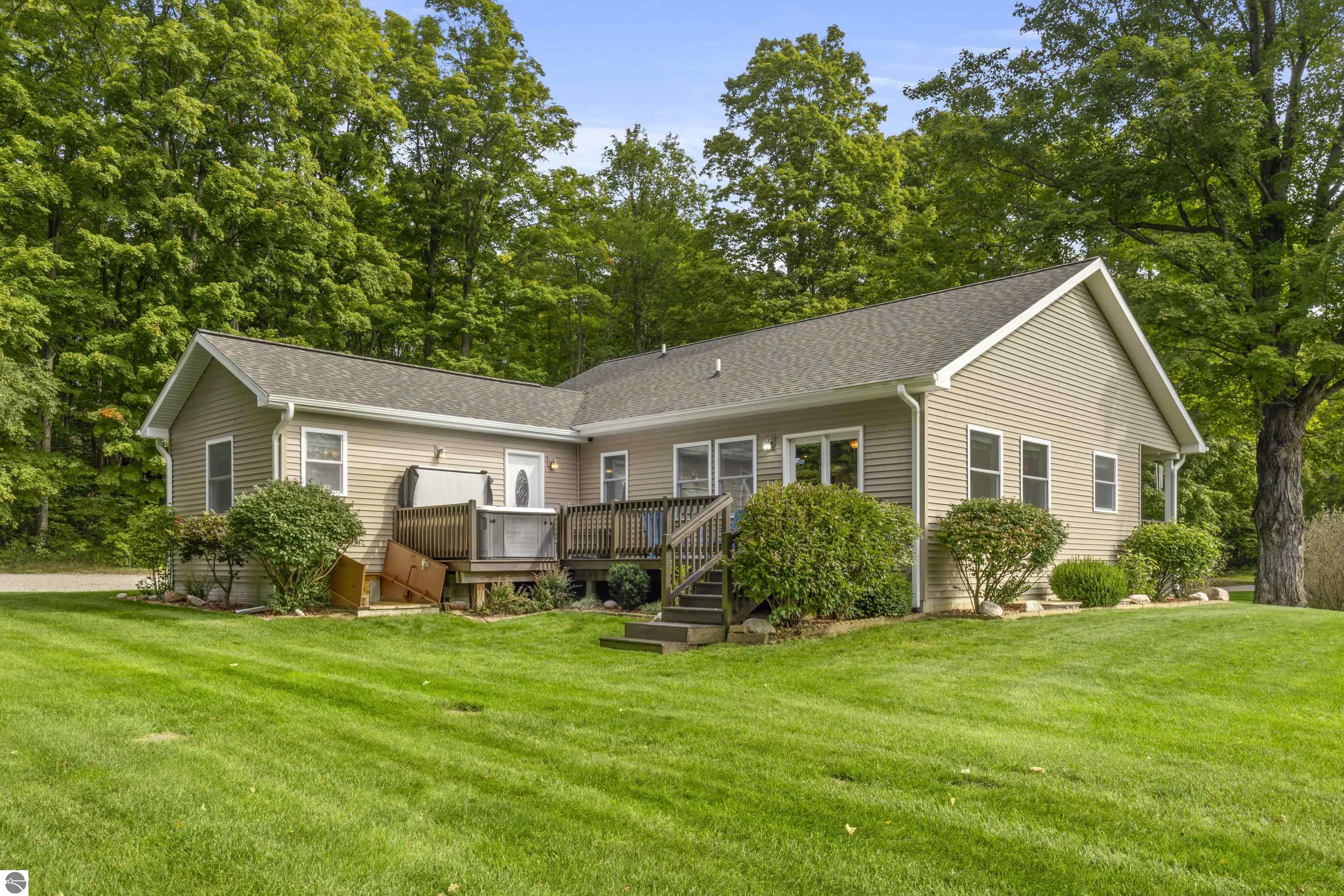 7686 Indian Hill Road
