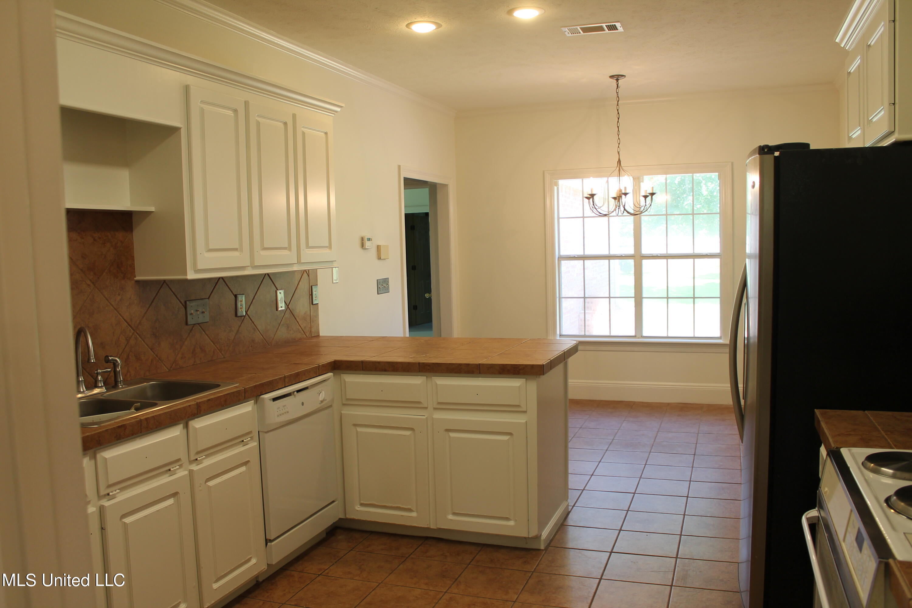 444 Jordan Ridge Place