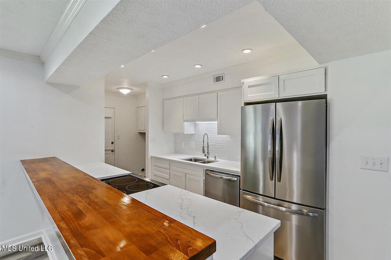 315 Bay Park Drive