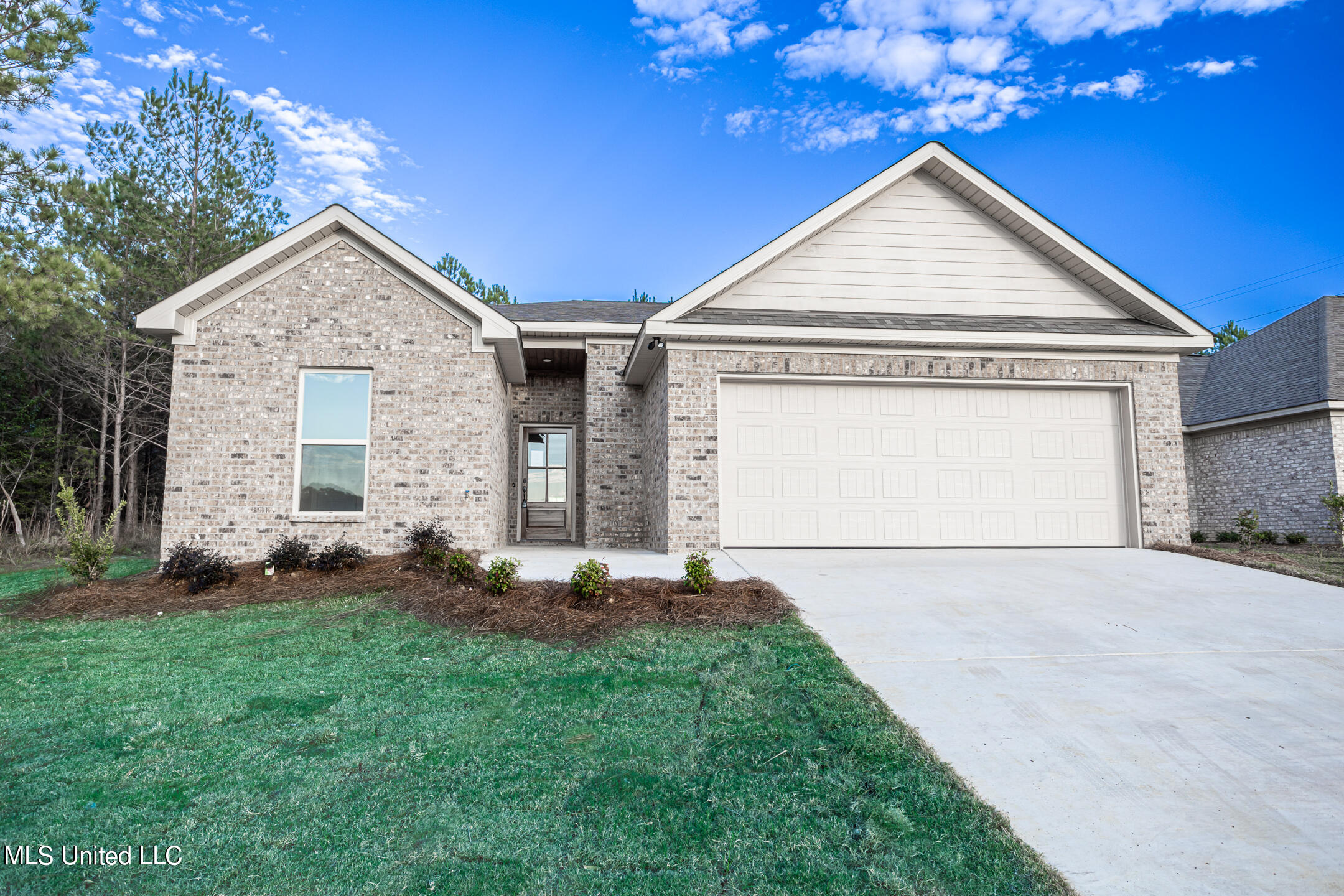554 Birchwood Boulevard