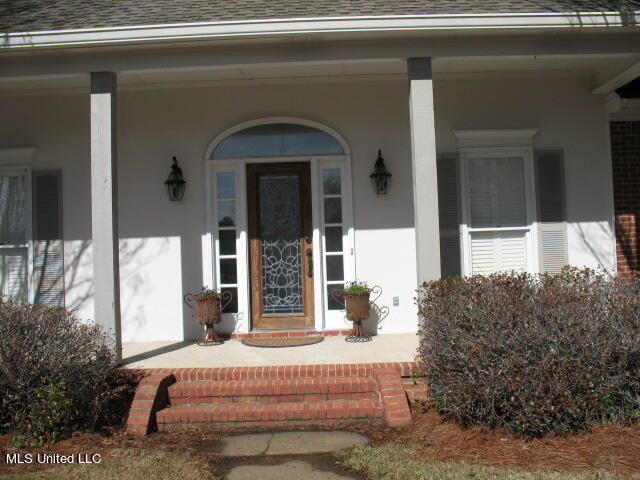 808 Annandale Road
