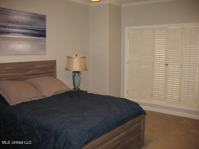 808 Annandale Road