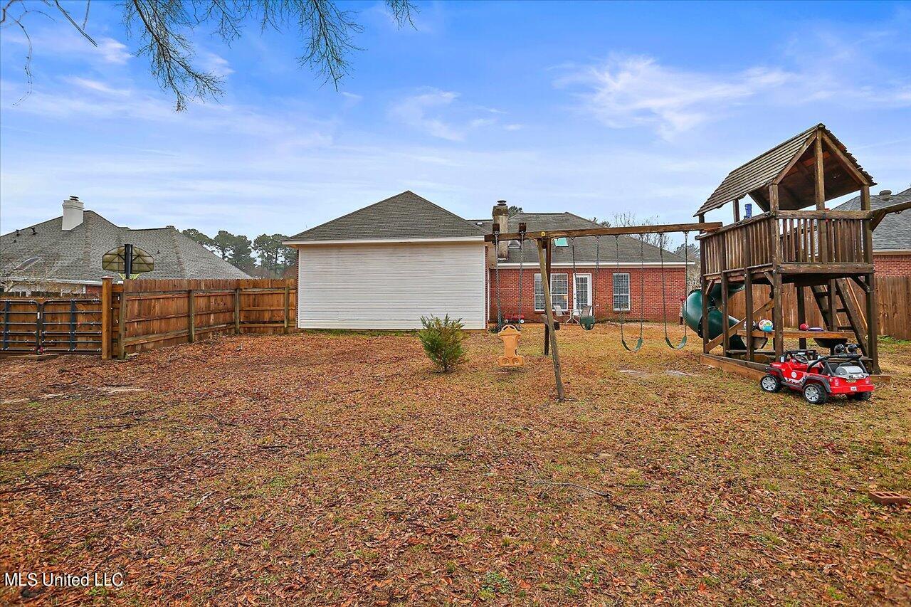 319 Arlington Circle