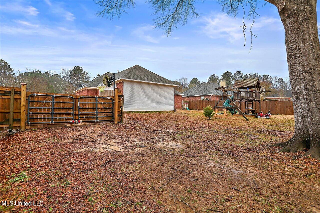 319 Arlington Circle