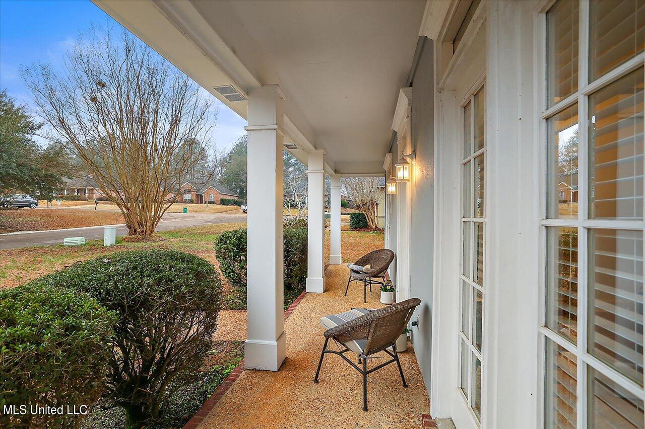 319 Arlington Circle