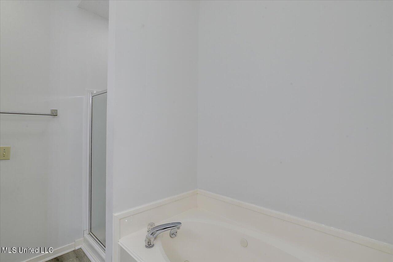 319 Arlington Circle