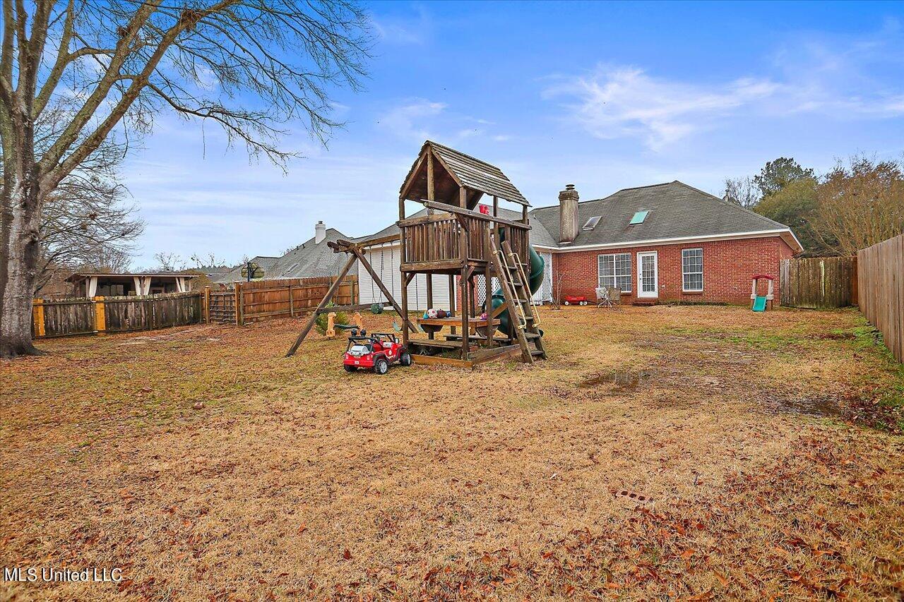 319 Arlington Circle